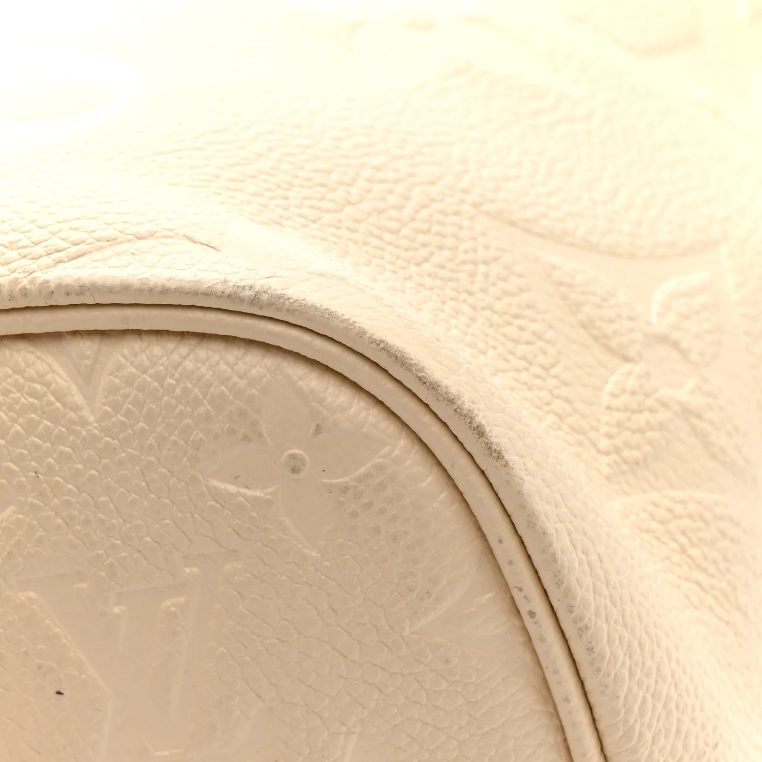 Empreinte Monogram Giant Neverfull MM Cream - Image 15