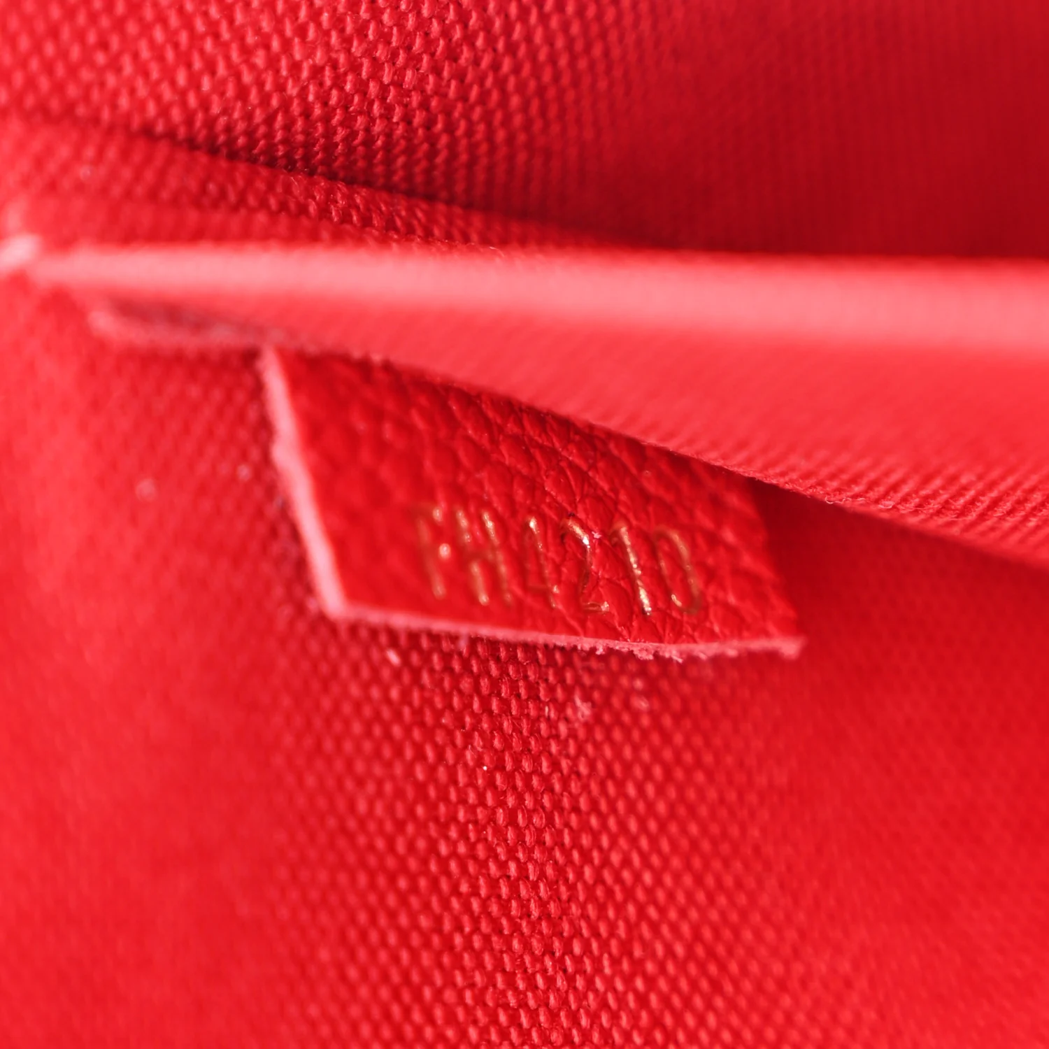 Empreinte Pochette Felicie Chain Wallet Scarlet - Image 8