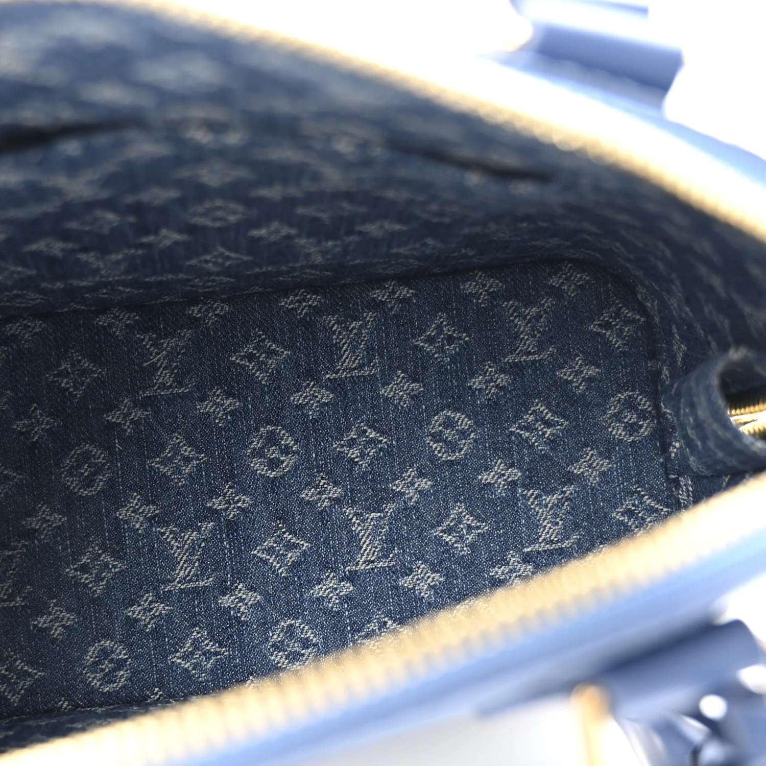 Epi Alma BB Denim Blue - Image 5