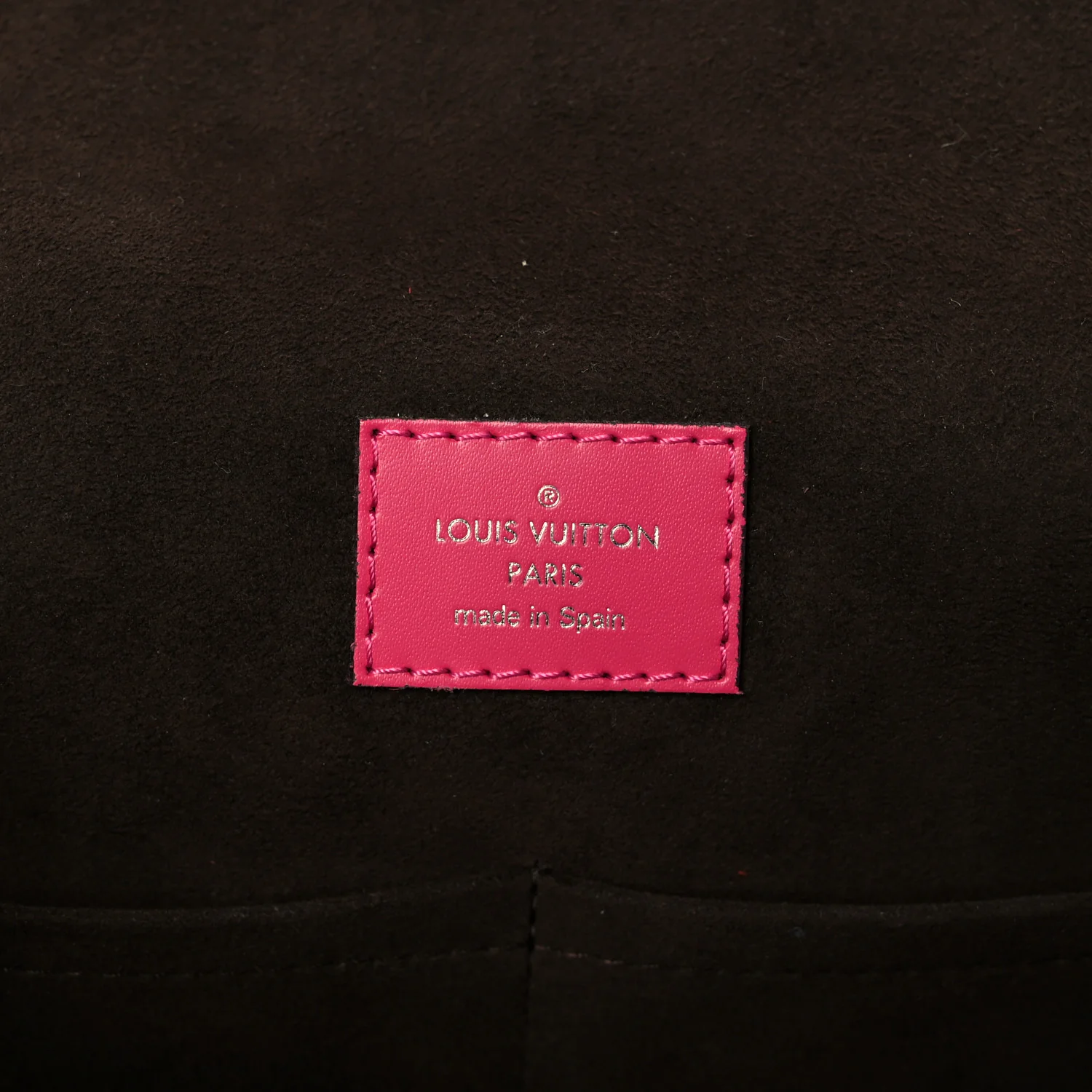 Epi Cluny MM  Hot Pink - Image 6