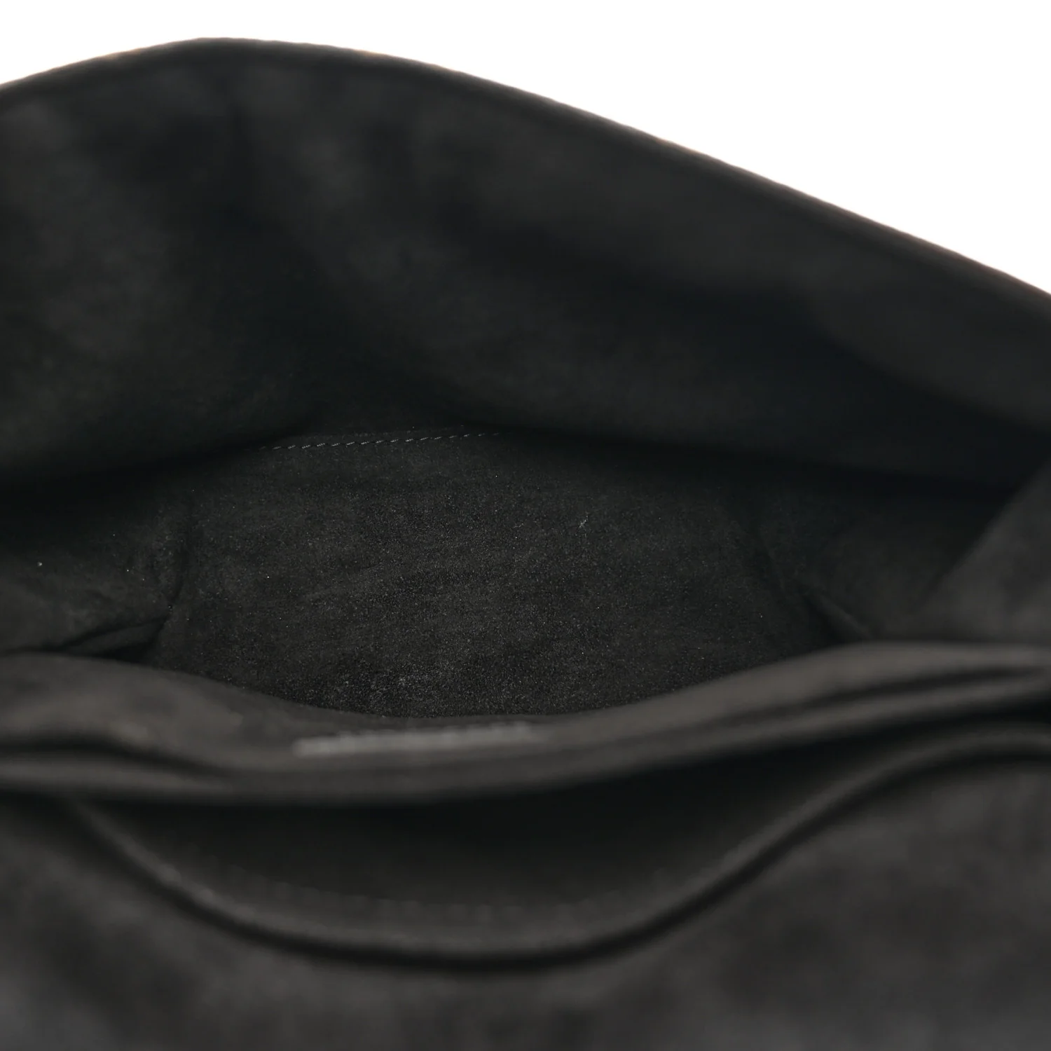 Epi Monogram Saint Michel Black - Image 5