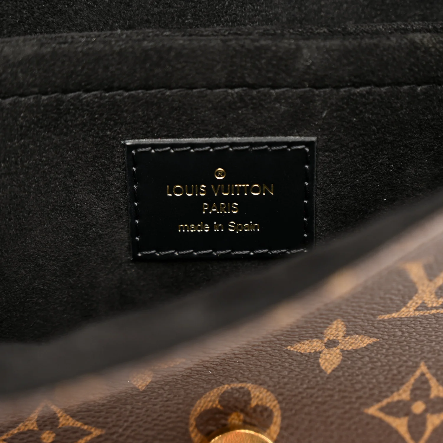 Epi Monogram Saint Michel Black - Image 7