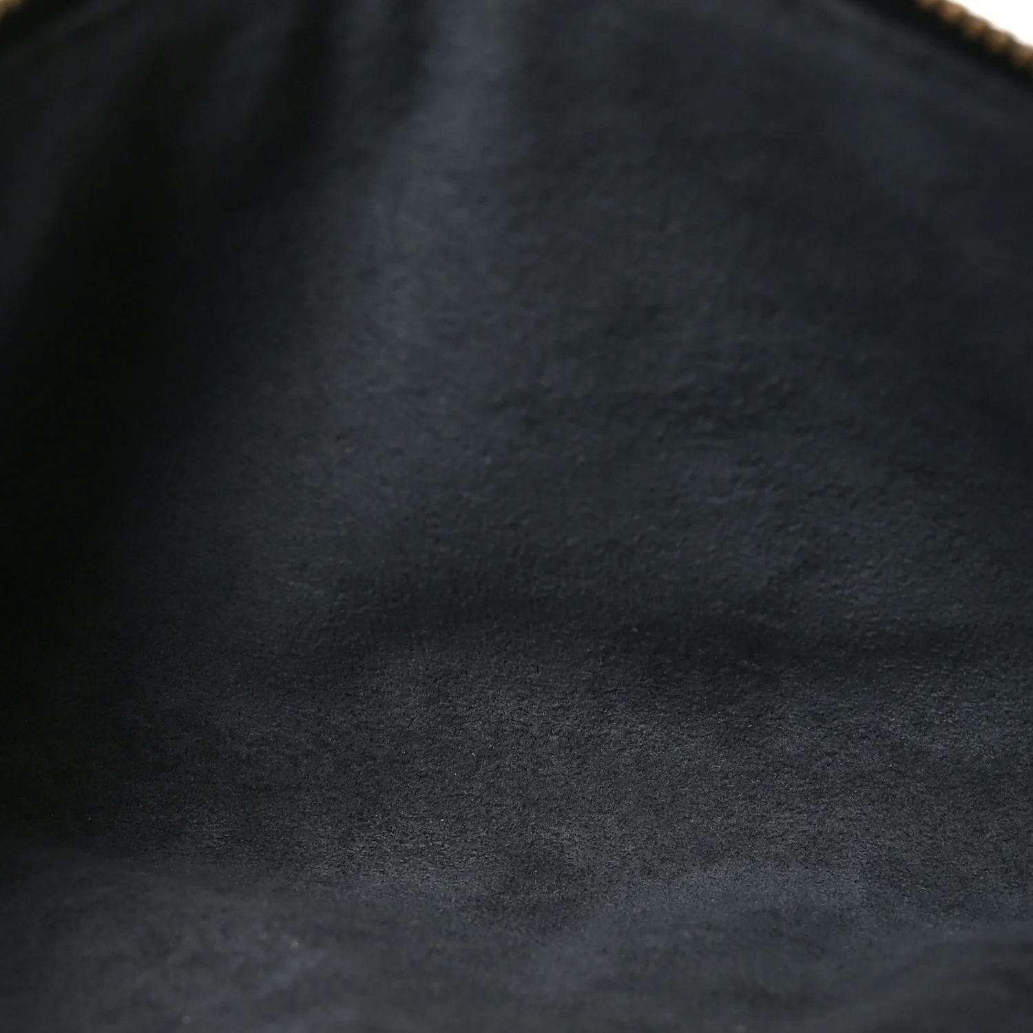 Epi Pochette Accessories 21 Black - Image 5