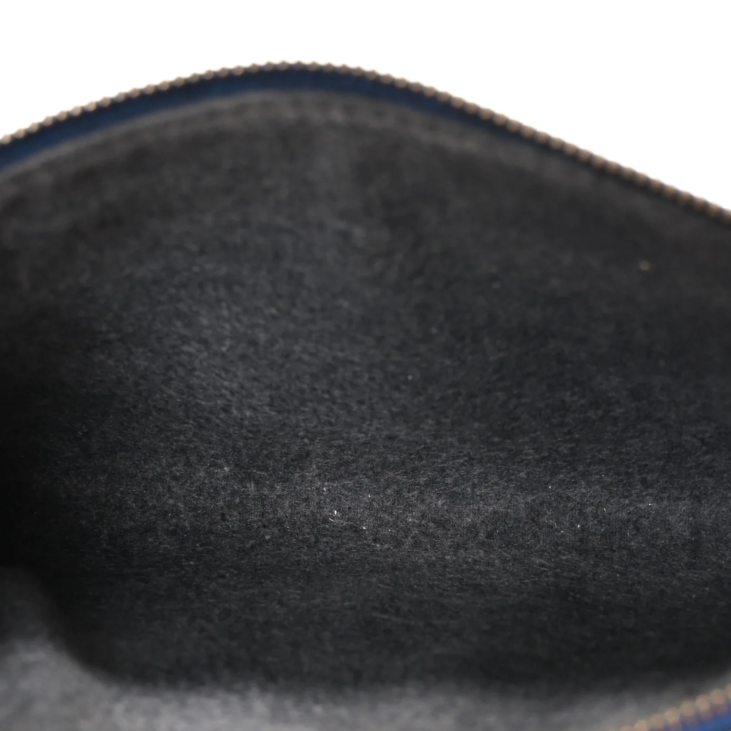 Epi Pochette Accessories 21 Toledo - Image 5