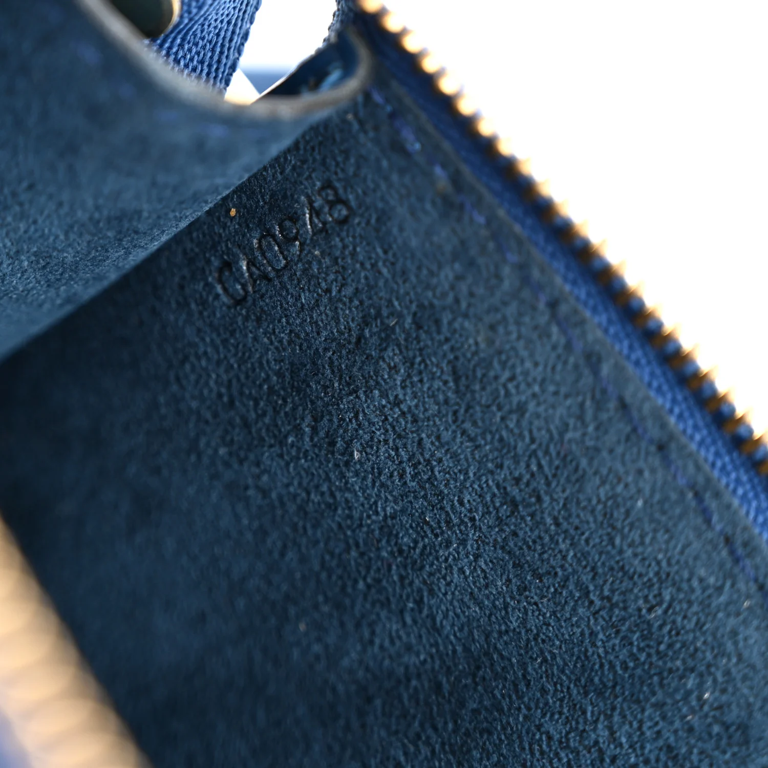 Epi Pochette Accessories 21 Toledo - Image 7