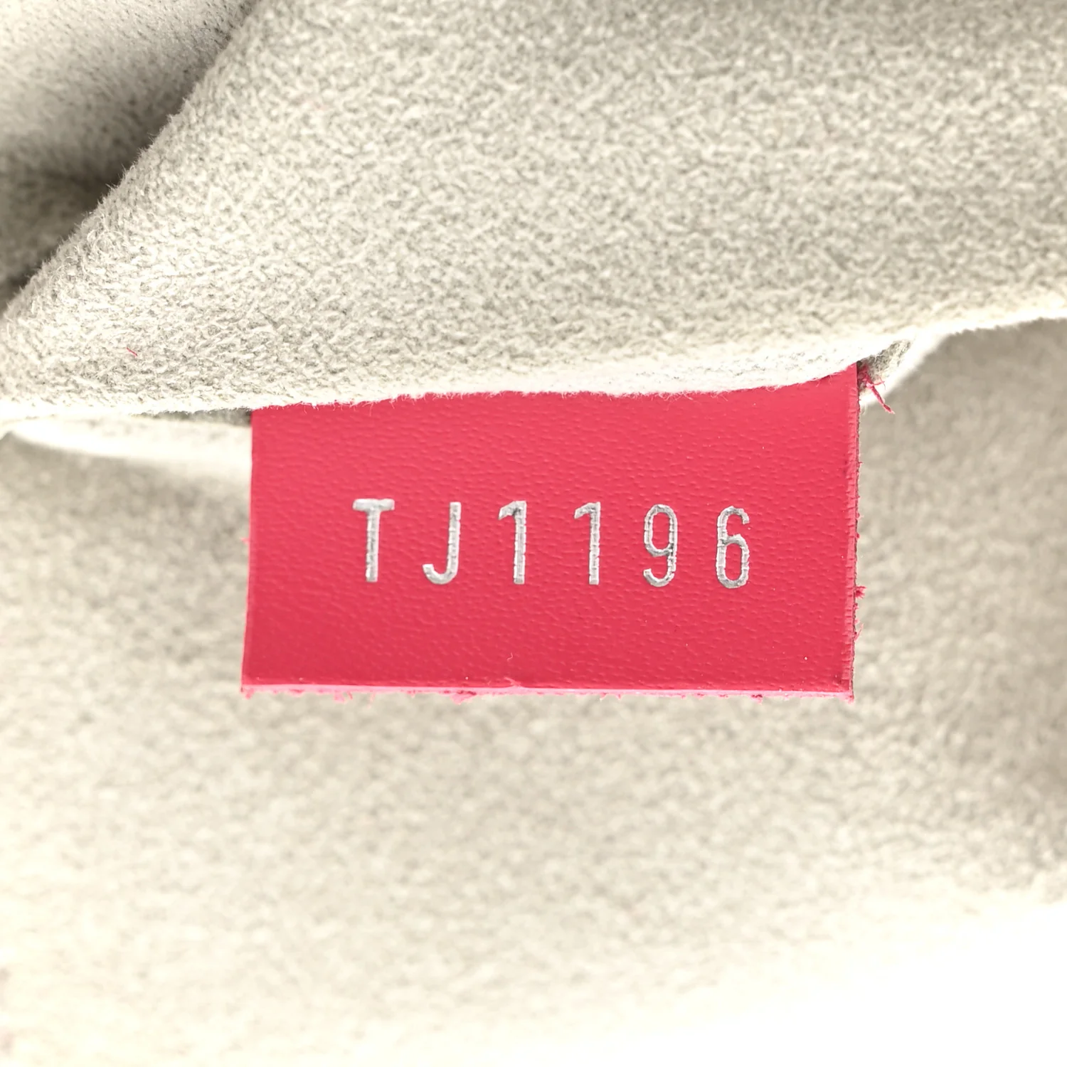 Epi Pochette Felicie Hot Pink - Image 8