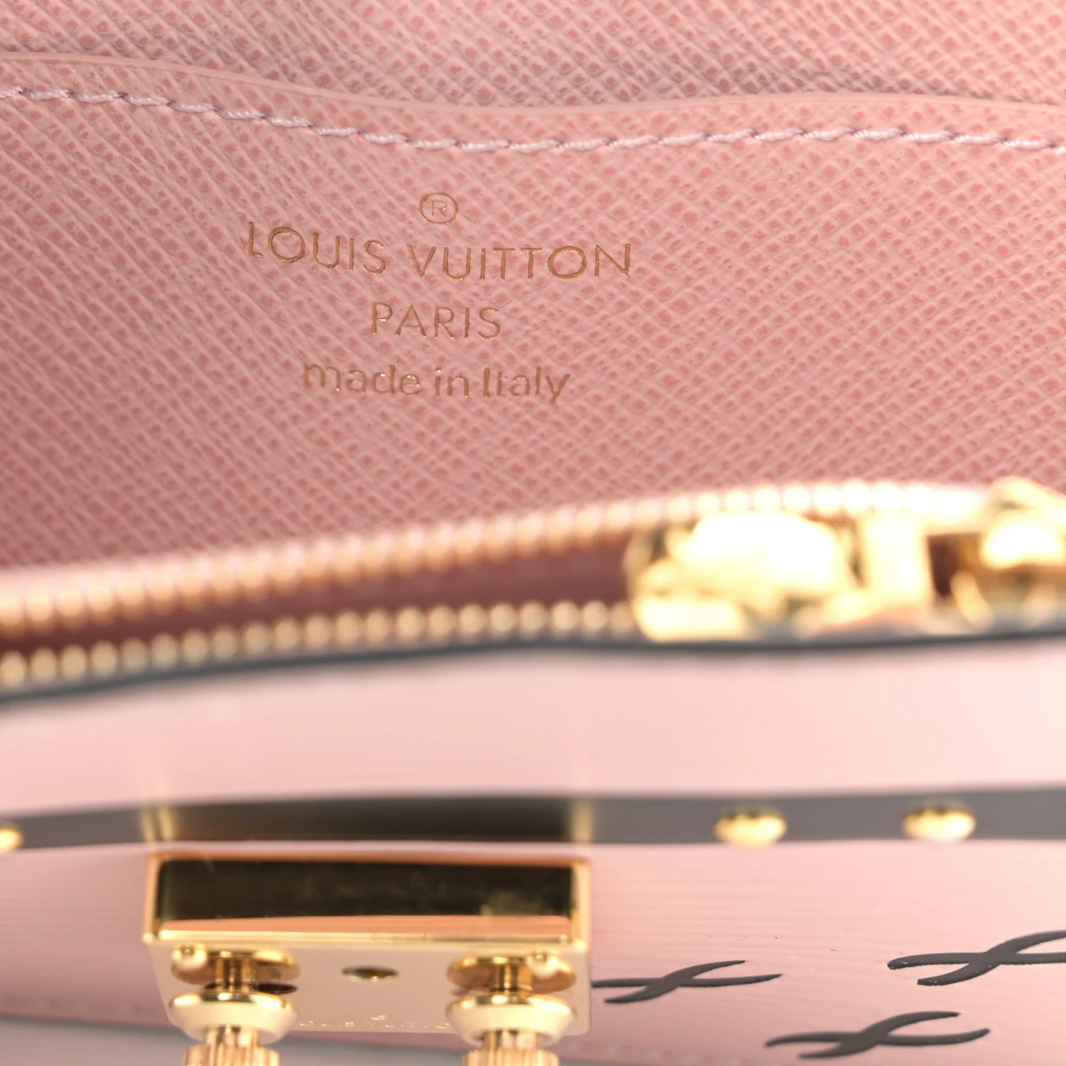 Epi Trunk Multicartes Rose Ballerine - Image 6