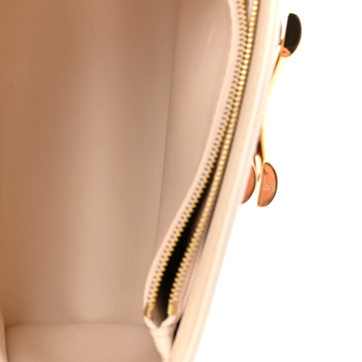 Epi Twist Braided Chain Shoulder Bag PM Quartz White - Image 6