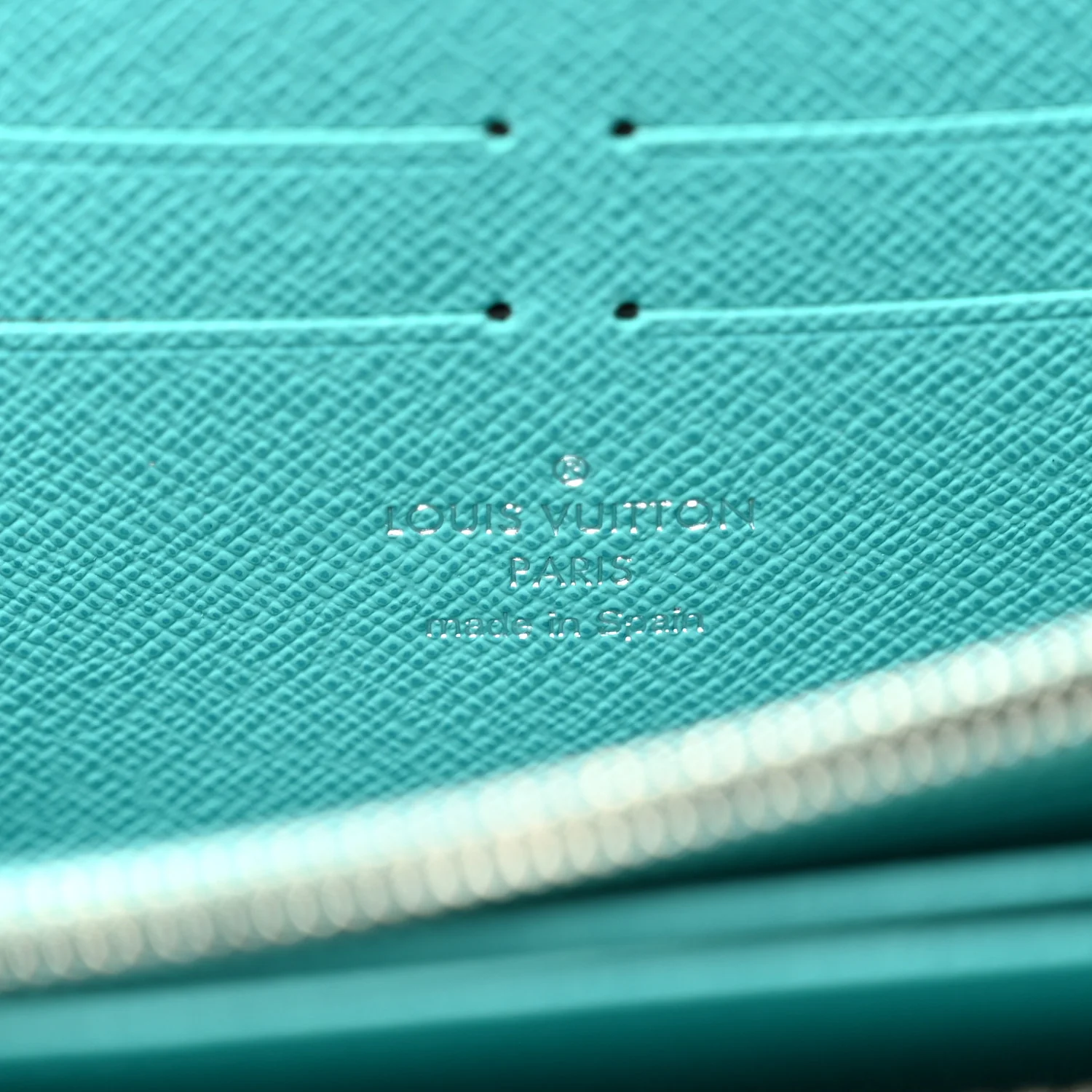 Epi Zippy Wallet Turquoise - Image 6