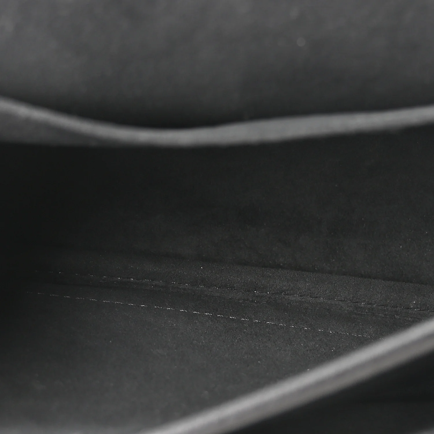 Grained Calfskin Lockme Chain Bag PM Black - Image 5