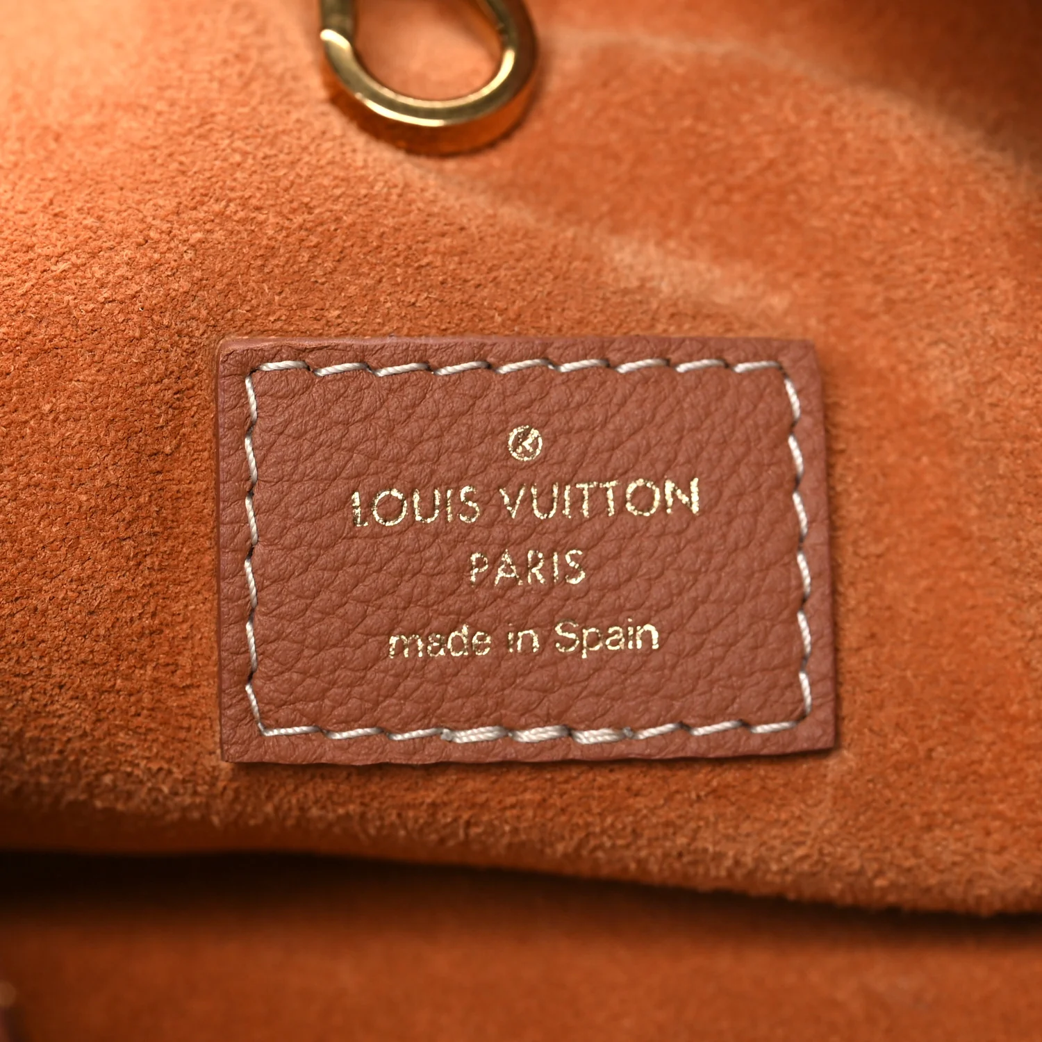 Grained Calfskin Low Key Hobo MM Cognac - Image 7