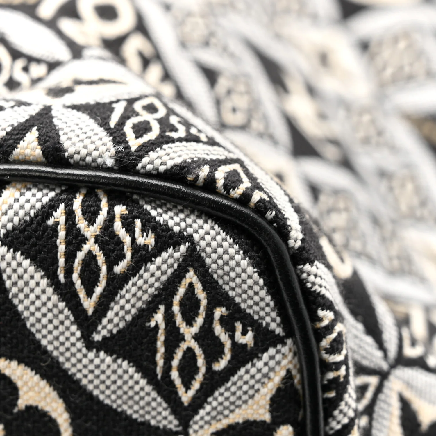 Jacquard Since 1854 Neverfull MM Grey - Image 11