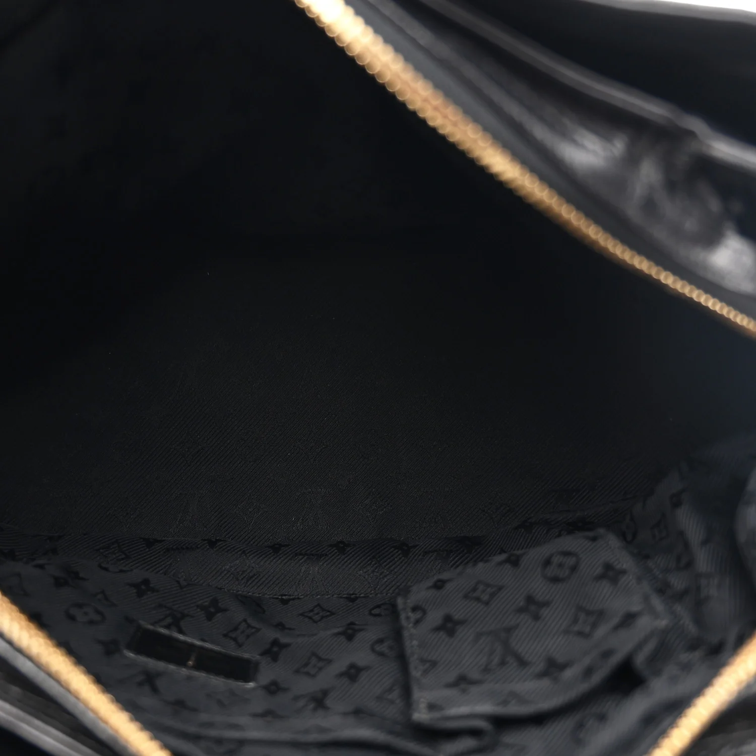 Lambskin Riveting Black - Image 5