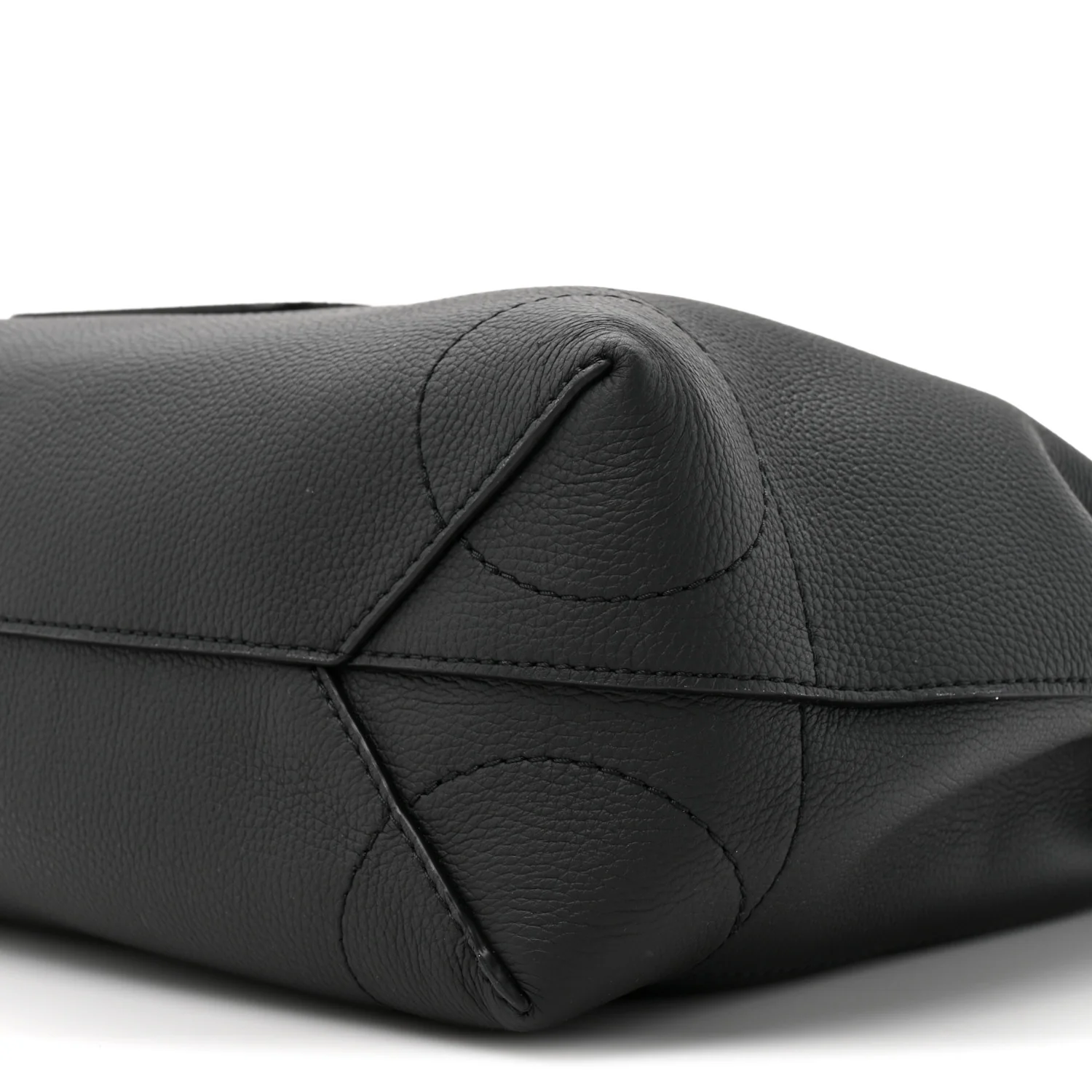 LV Touch Calfskin Steamer 30 H38 Black - Image 14