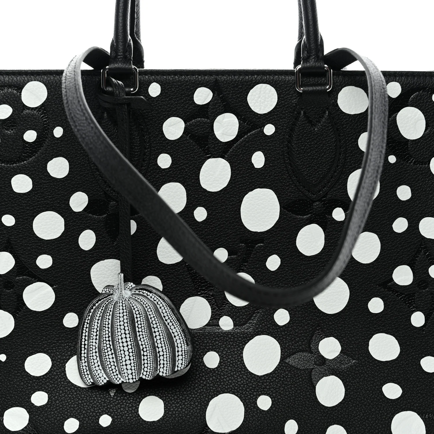LV X YK Empreinte Monogram Giant Onthego MM Black - Image 8