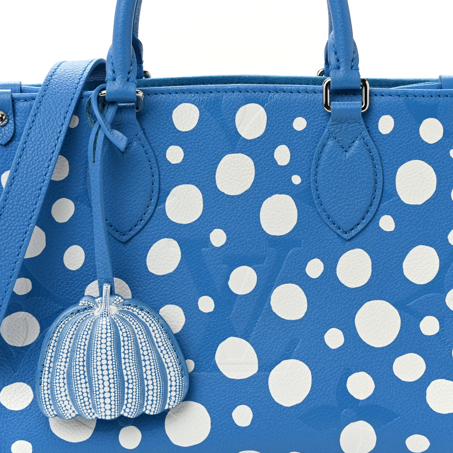 LV X YK Empreinte Monogram Giant Onthego PM Blue White - Image 8