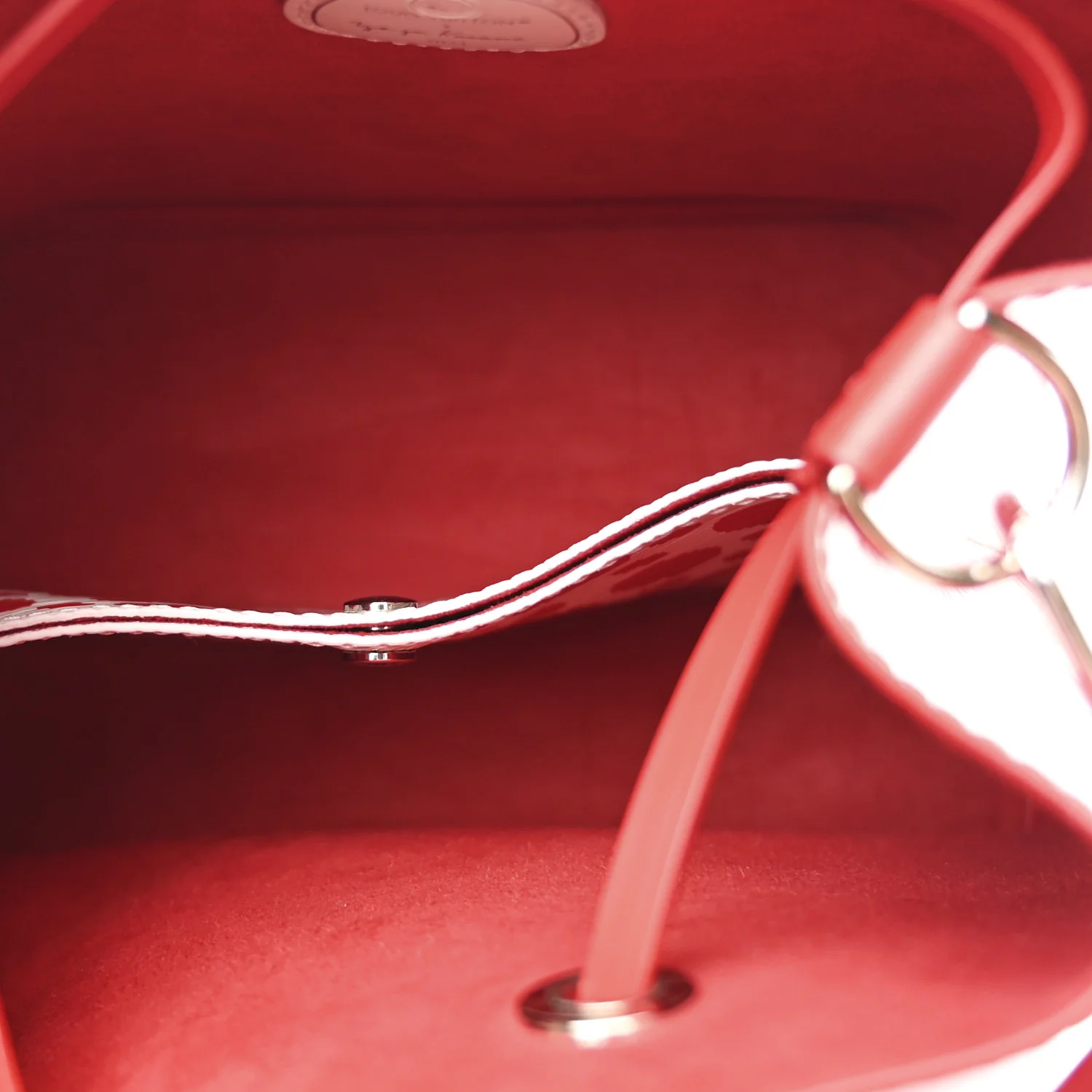LV X YK Epi Neonoe BB Rouge White - Image 5