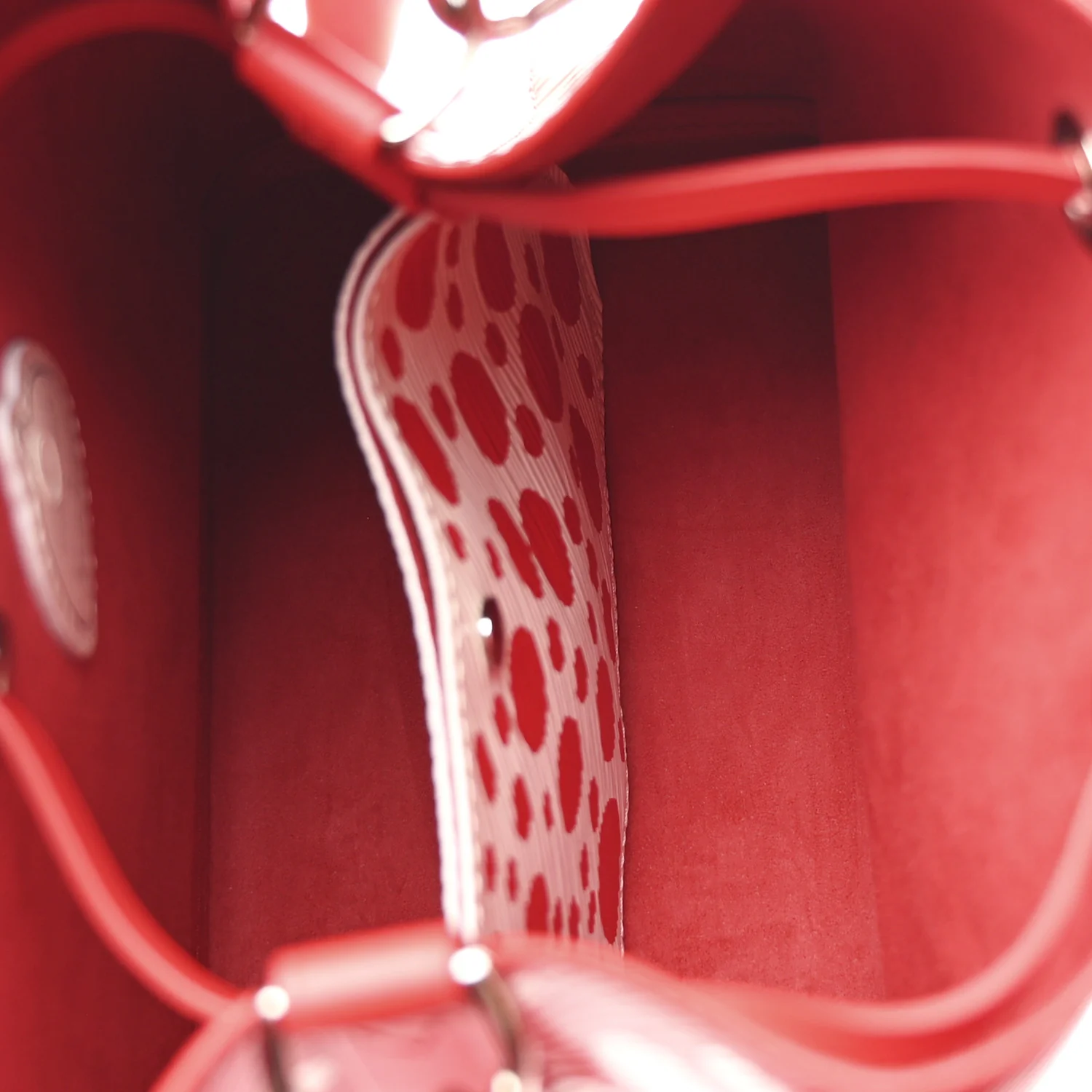 LV X YK Epi Neonoe BB Rouge White - Image 6
