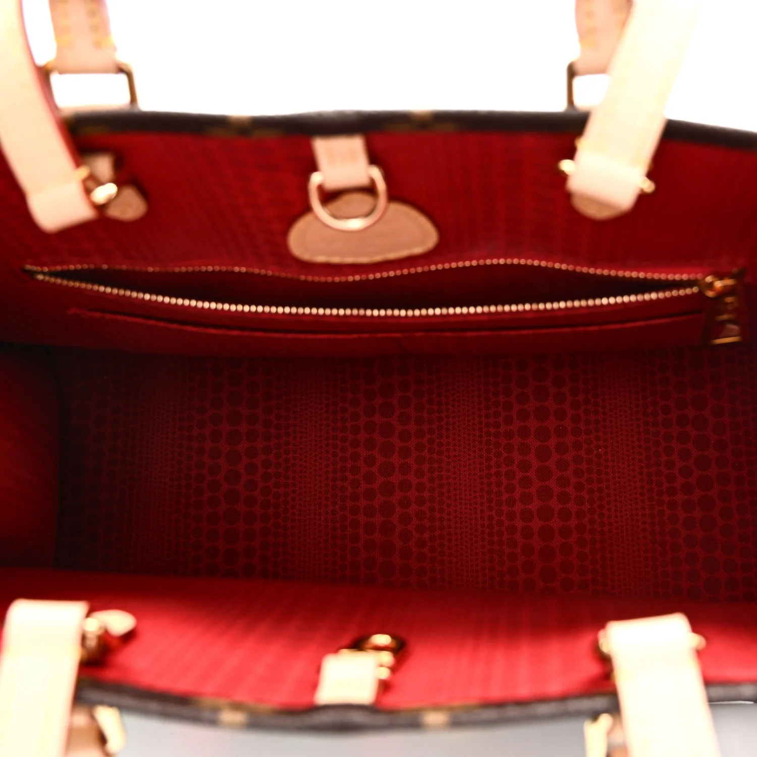 LV X YK Monogram Onthego MM Multicolor - Image 5