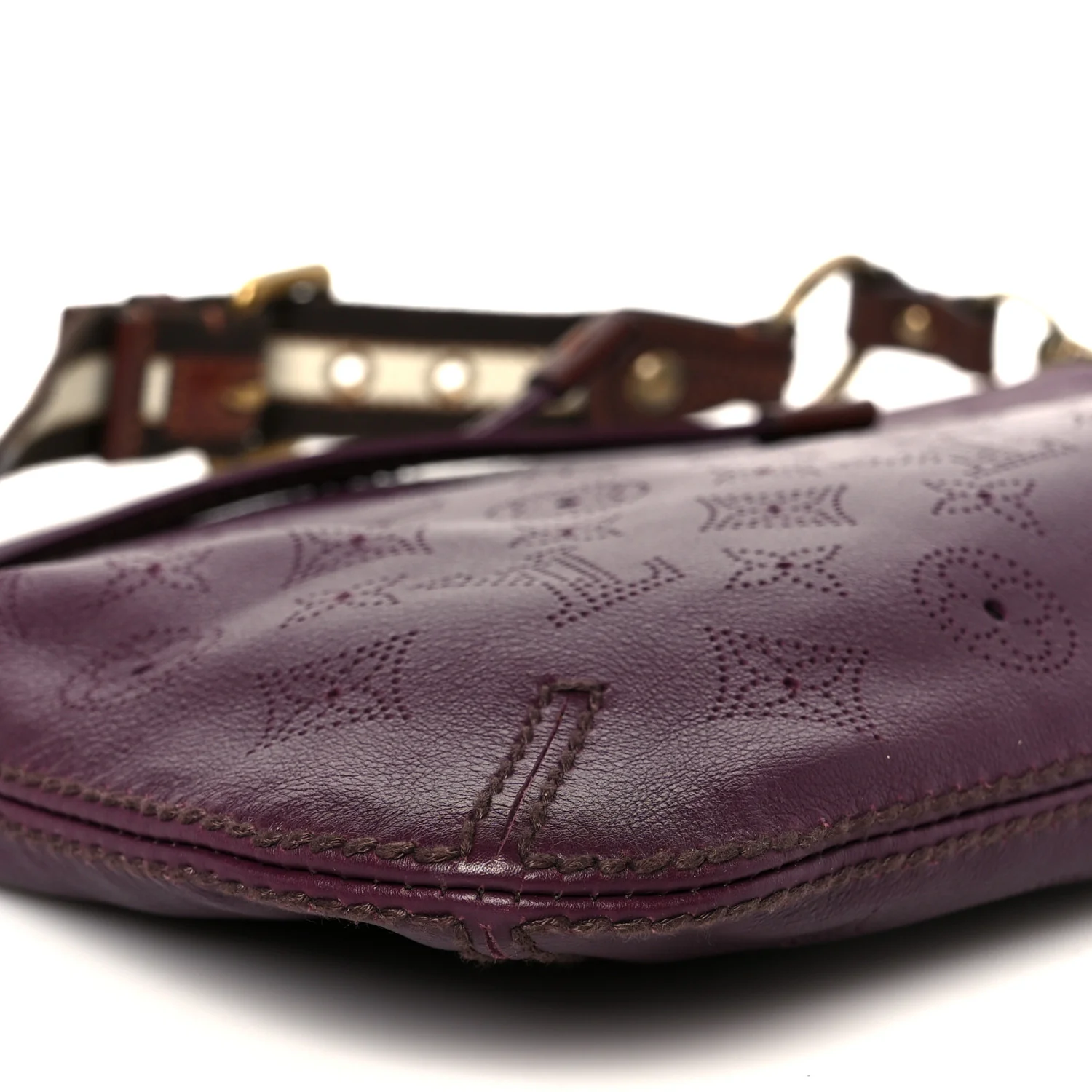 Mahina Onatah Pochette Aubergine - Image 9