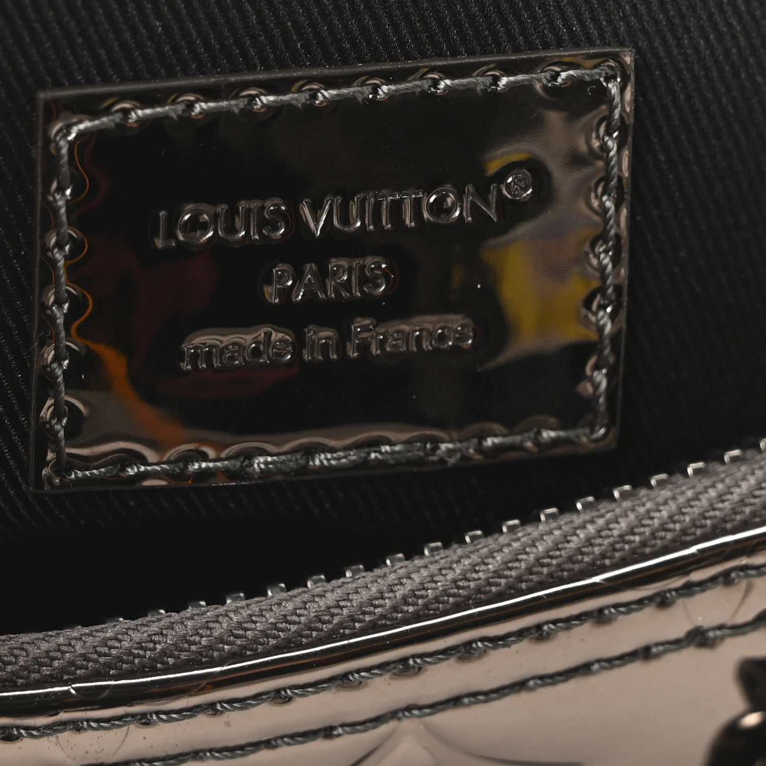 Mirror Monogram Heritage Keepall Bandouliere 25 Gunmetal - Image 6