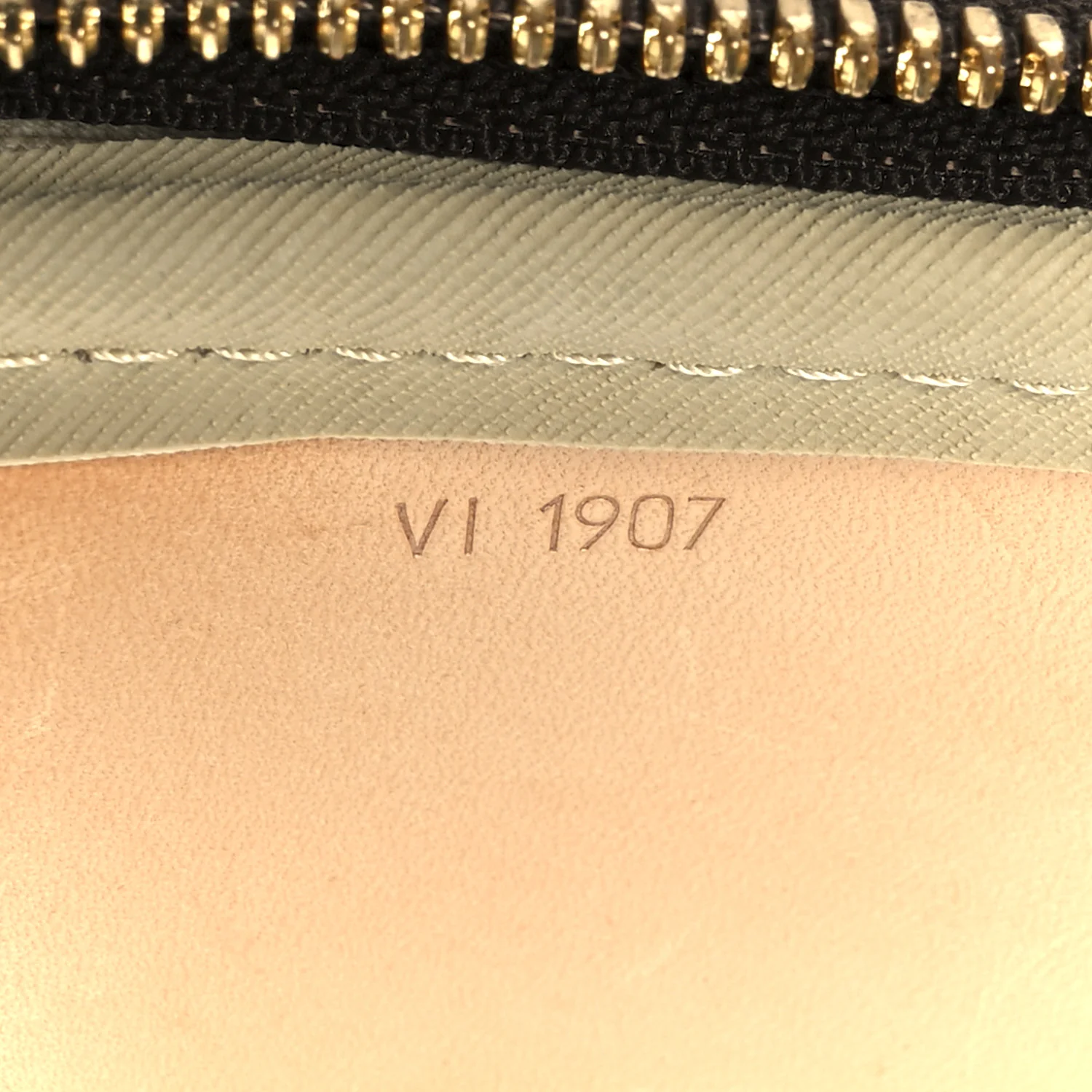 Monogram Alize 1 Compartment - Image 5