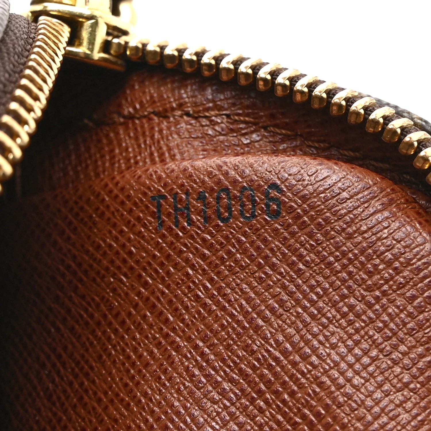Monogram Amazone - Image 8