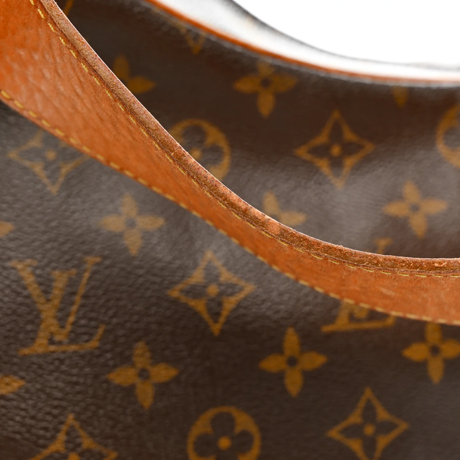 Monogram Croissant GM - Image 15