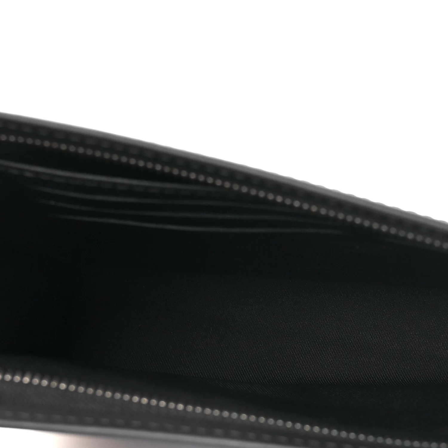 Monogram Eclipse Reverse Pochette Voyage MM - Image 5