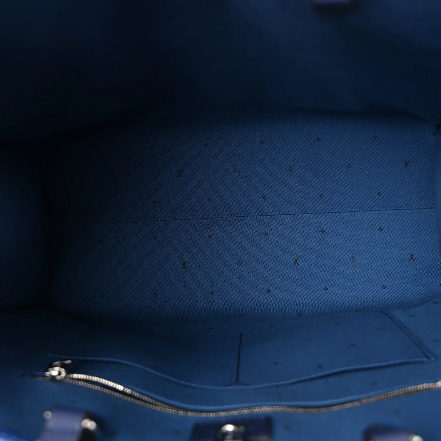 Monogram Escale Onthego GM Blue - Image 5