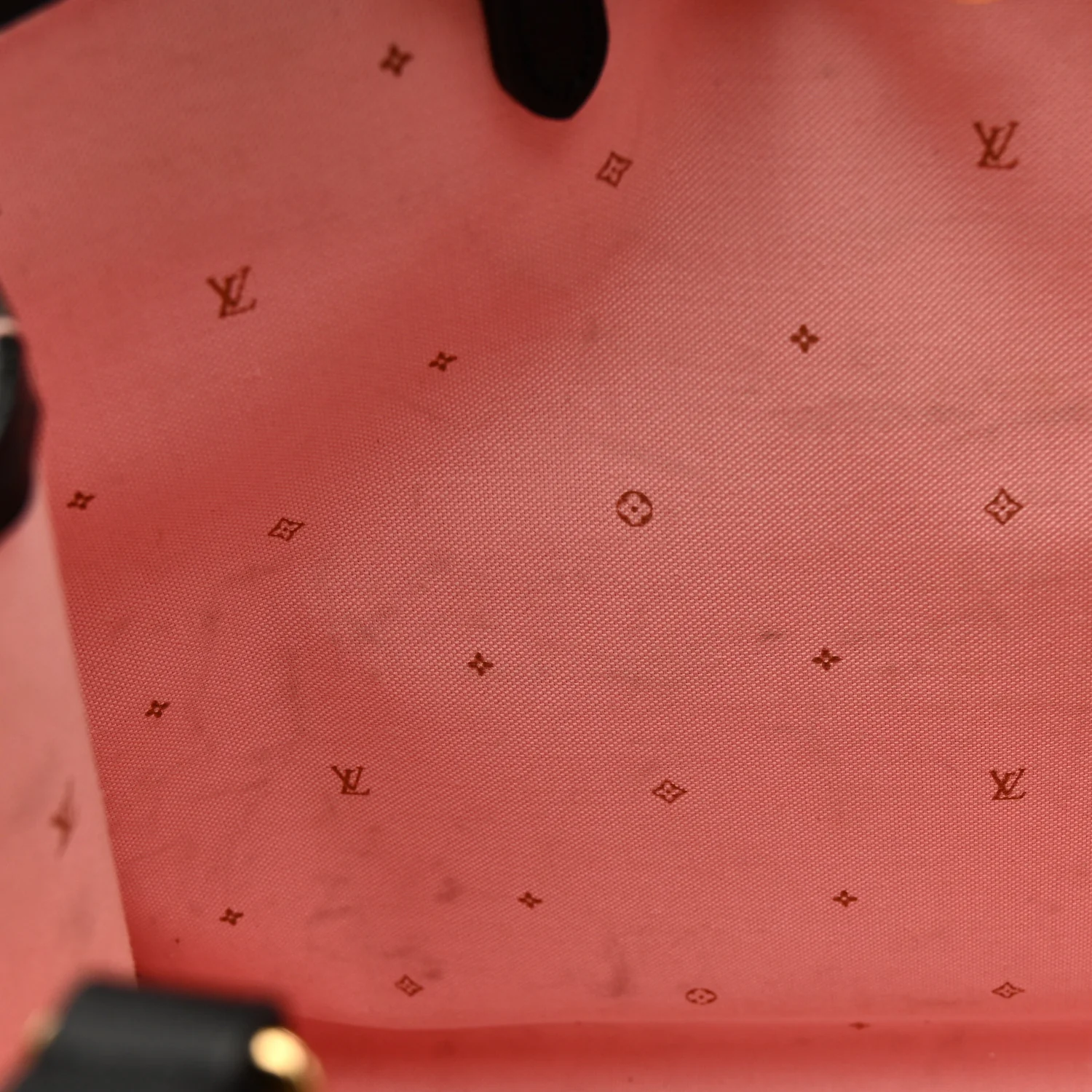 Monogram Fall for You LV Neo Onthego MM Black - Image 22