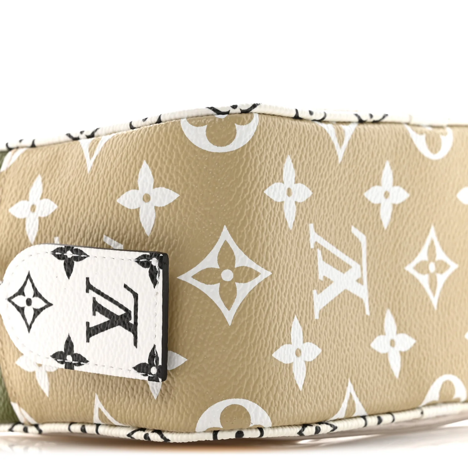 Monogram Giant Beach Pouch Kaki - Image 9