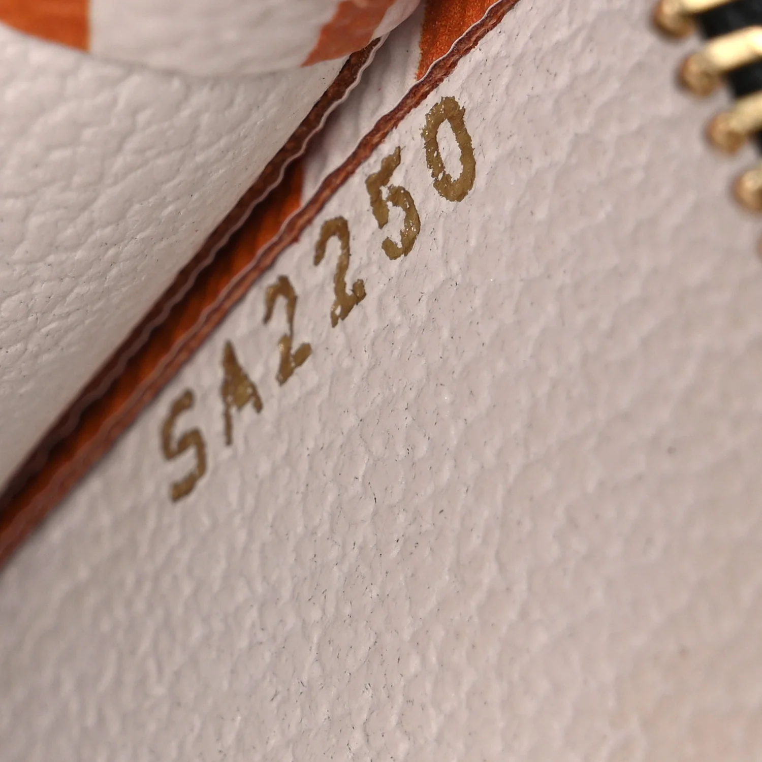 Monogram Giant Crafty Pochette Toiletry 26 Creme Caramel - Image 7