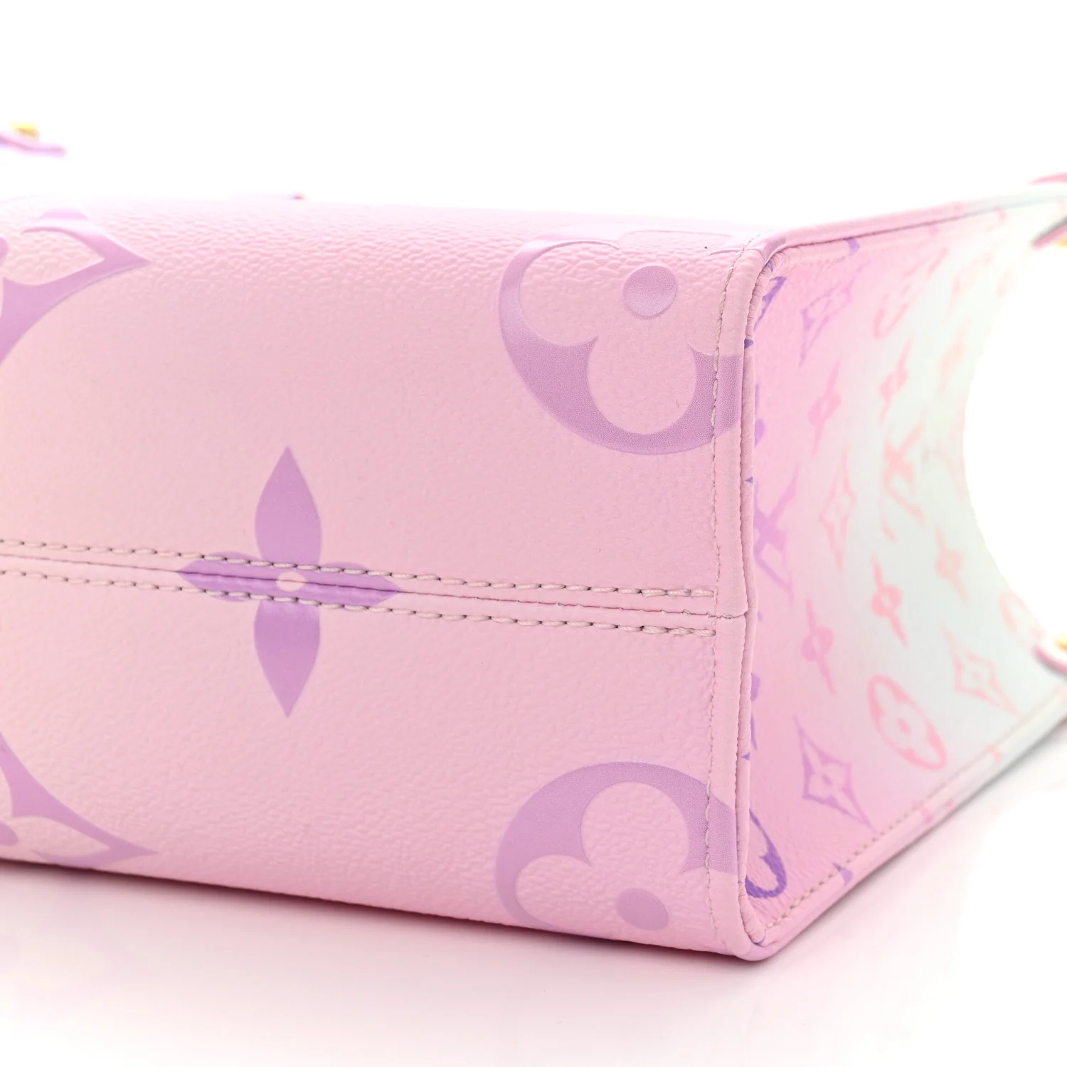 Monogram Giant Spring In The City Onthego PM Sunrise Pastel - Image 9