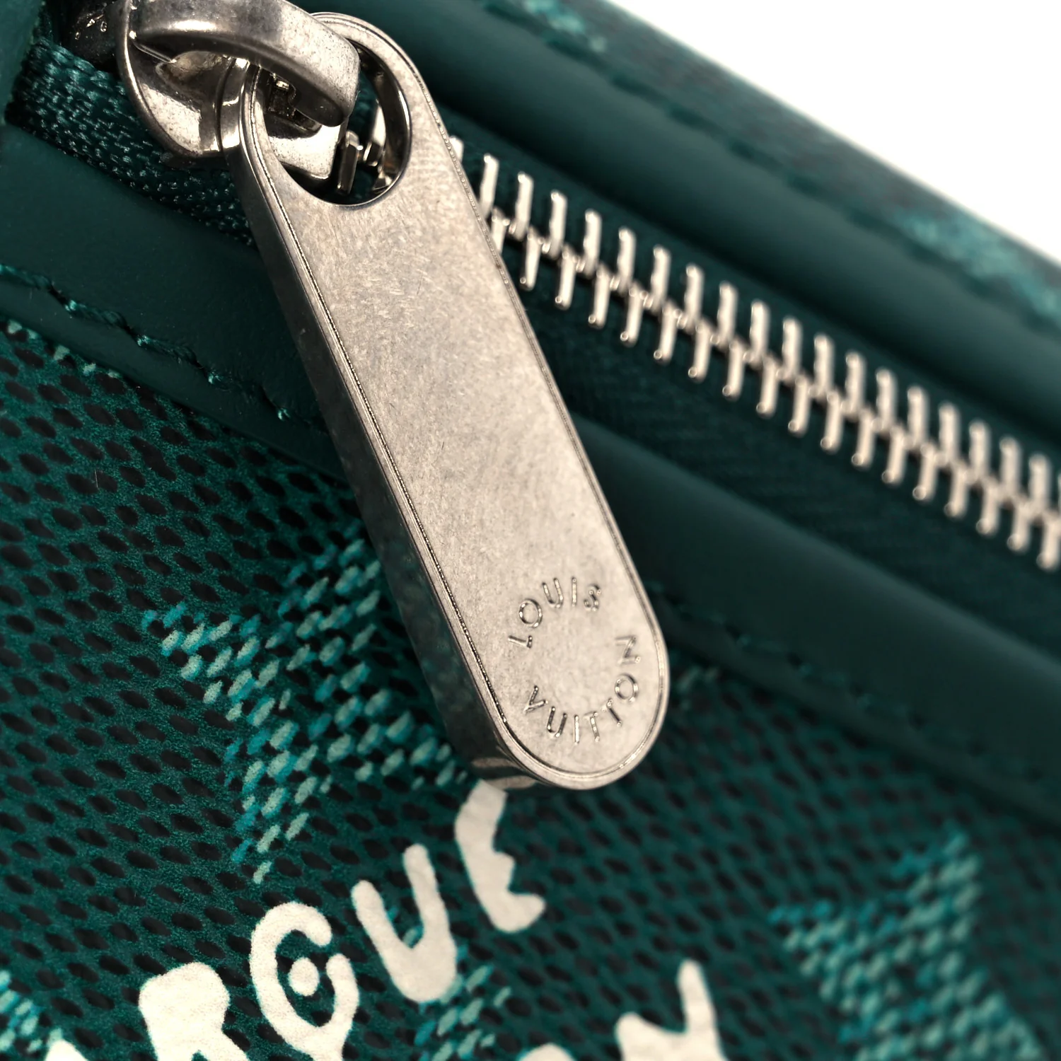 Monogram Heritage Bosphore Wearable Wallet Green - Image 7