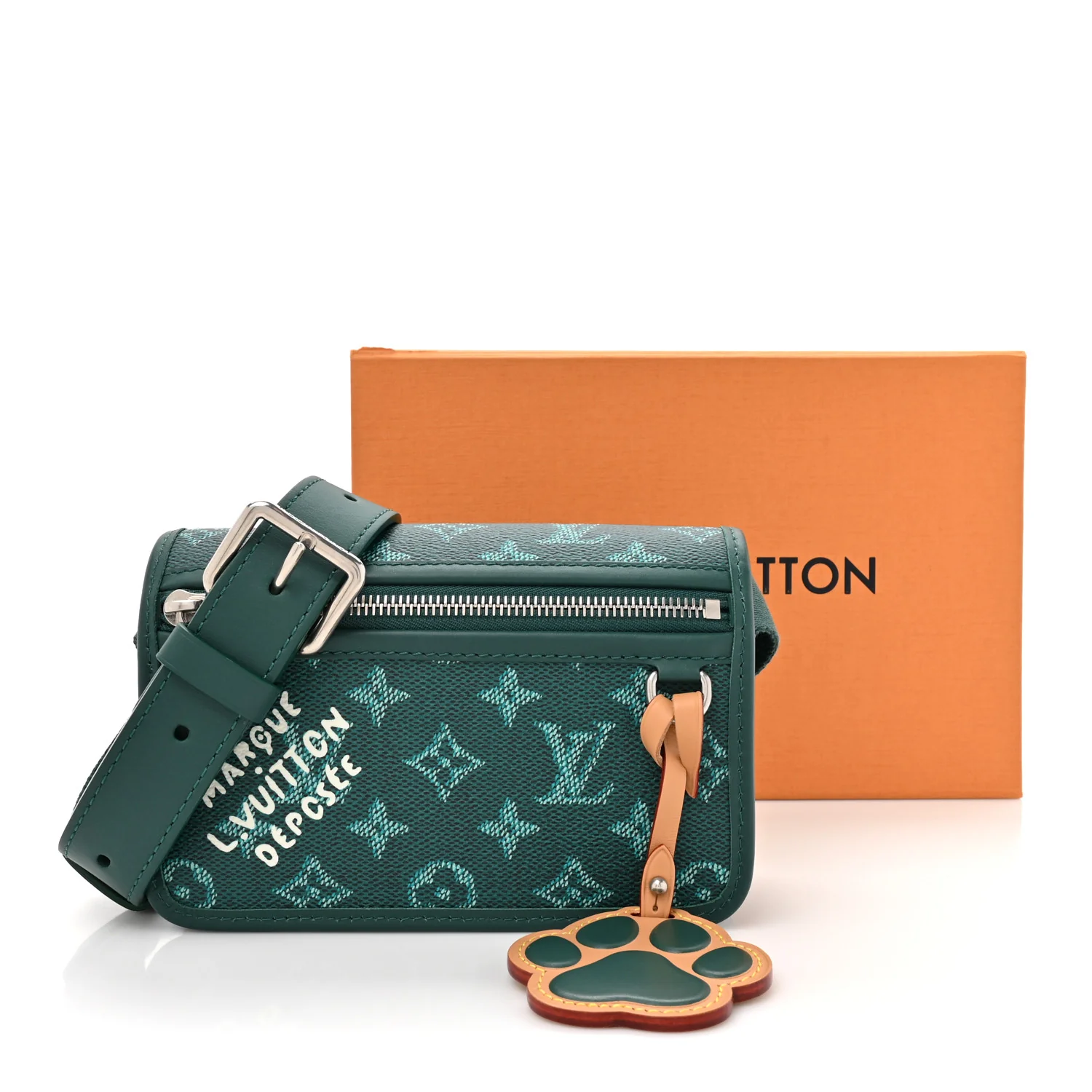 Monogram Heritage Bosphore Wearable Wallet Green - Image 11
