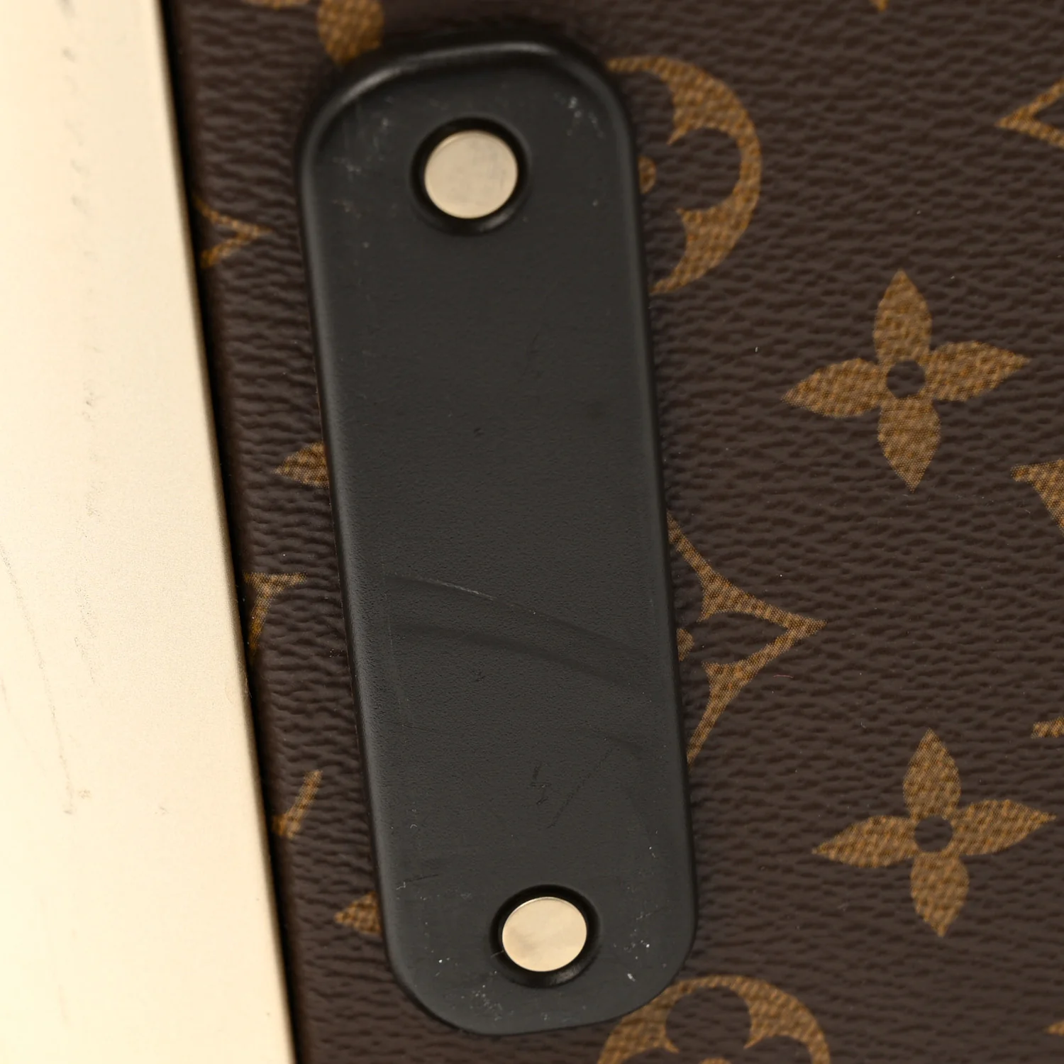 Monogram Horizon 55 - Image 17