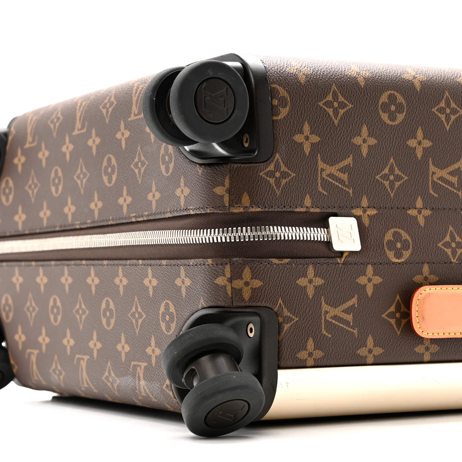 Monogram Horizon 55 - Image 8
