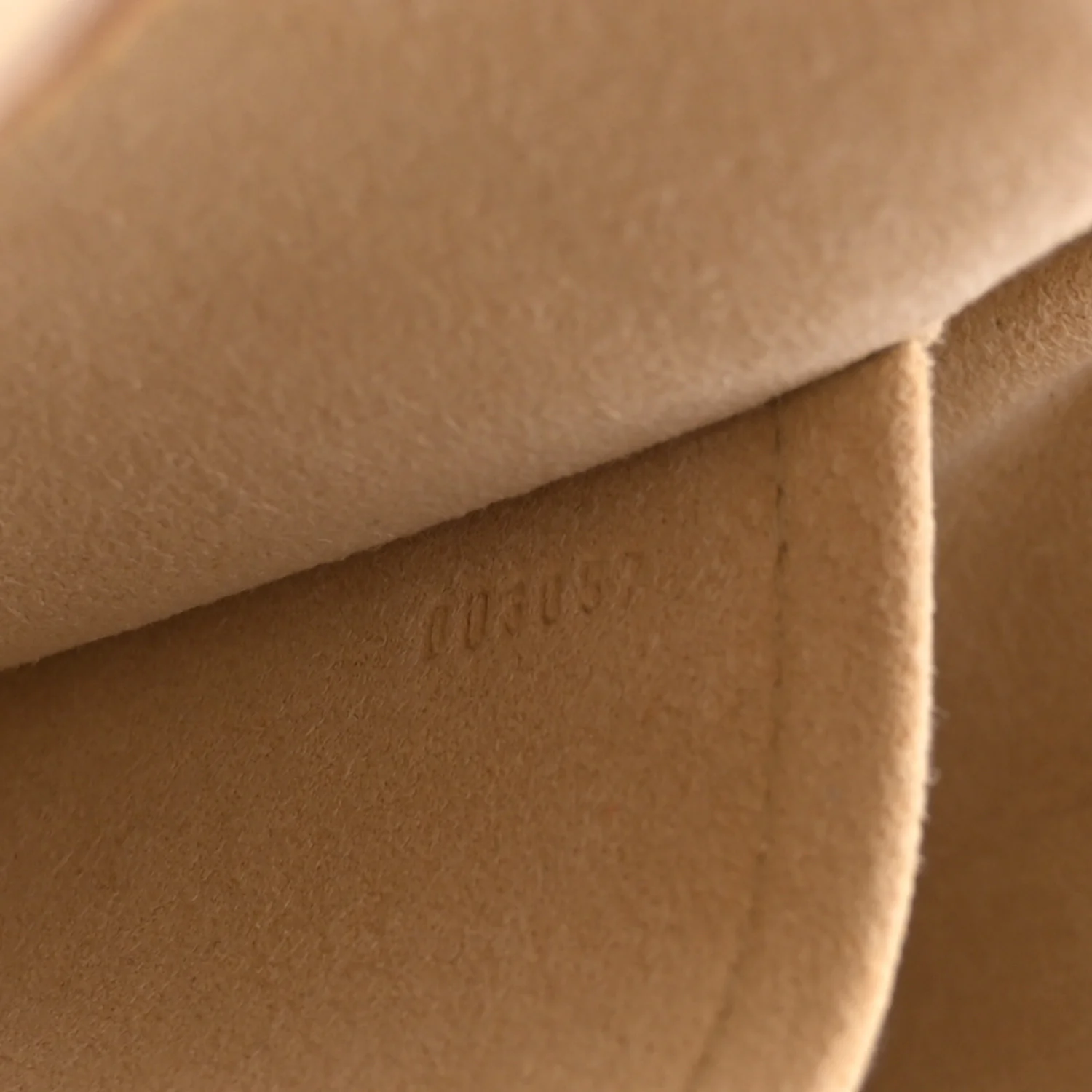 Monogram Hudson PM - Image 13