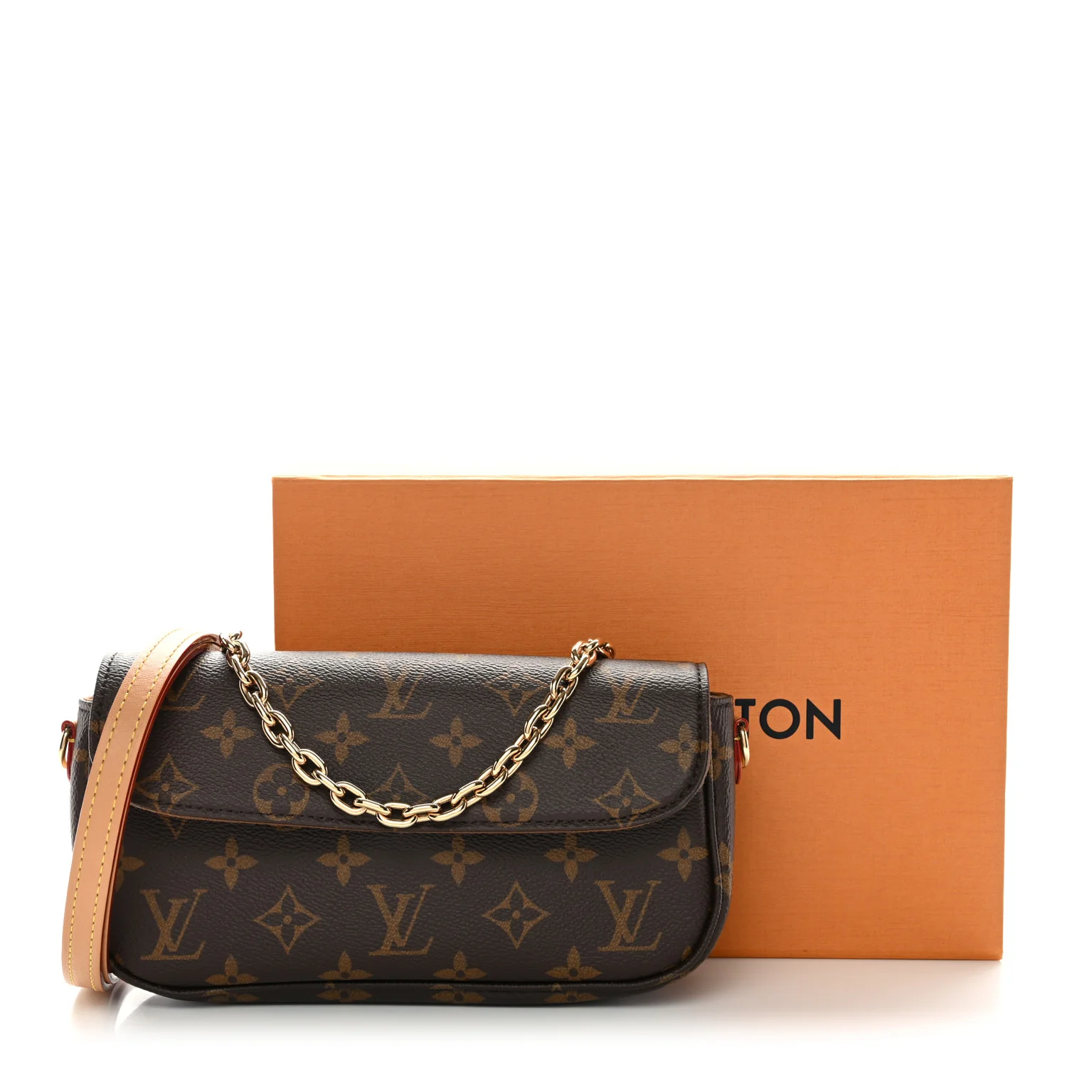 Monogram Ivy Wallet On Chain - Image 11