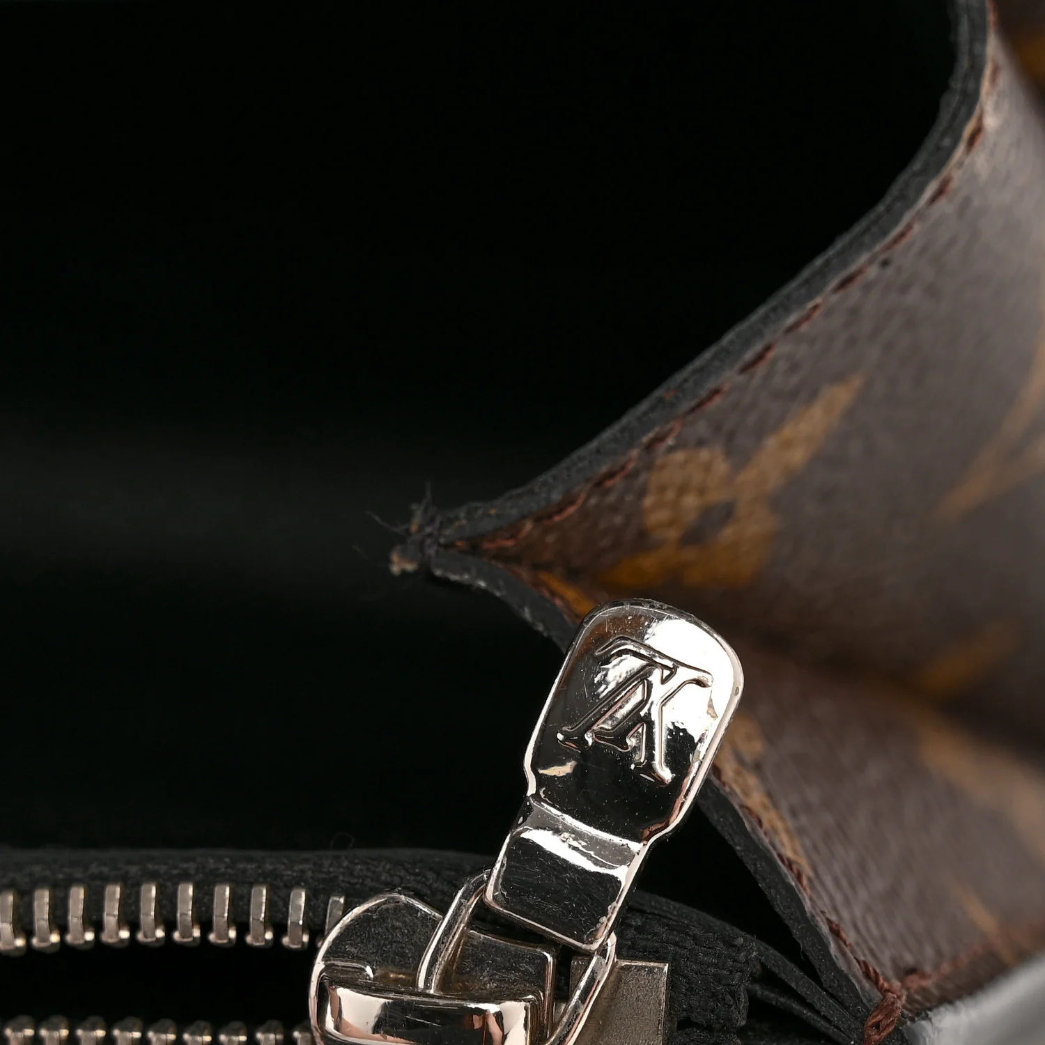 Monogram Kabuki Chain Wallet Black - Image 12
