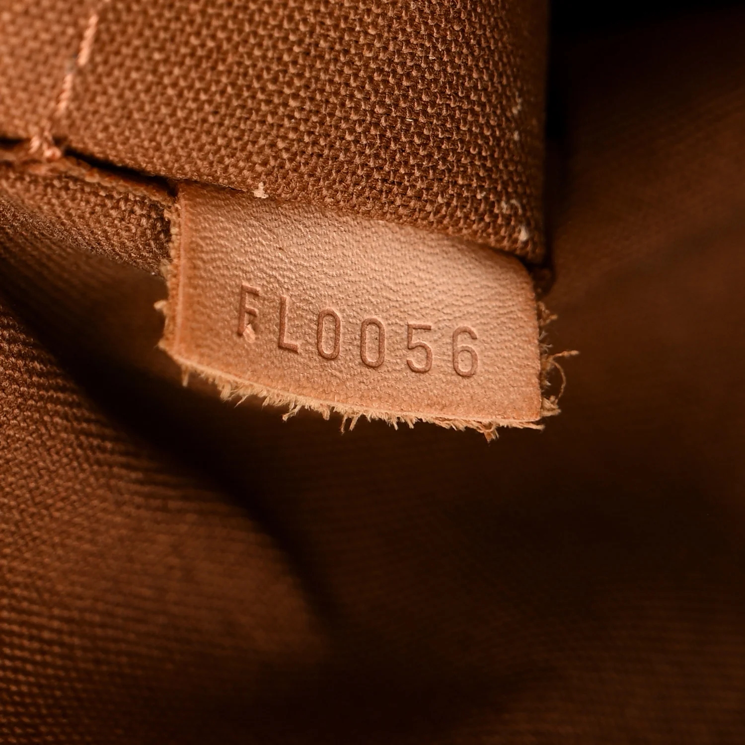 Monogram Lockit Vertical - Image 7