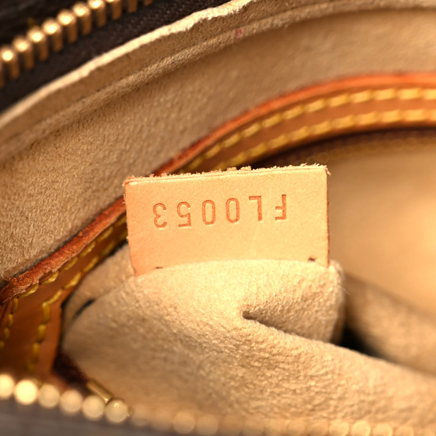 Monogram Looping MM - Image 7