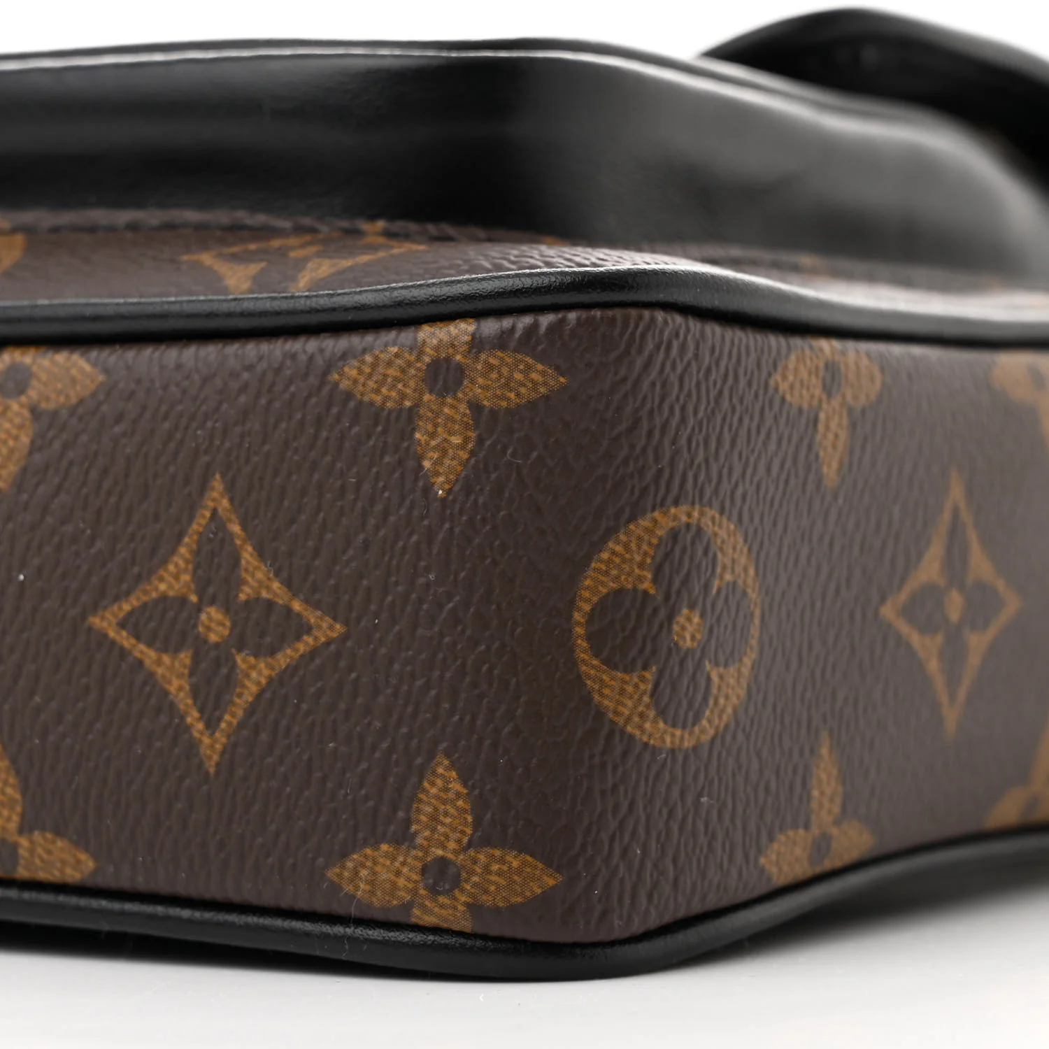 Monogram Macassar Christopher Wearable Wallet - Image 9