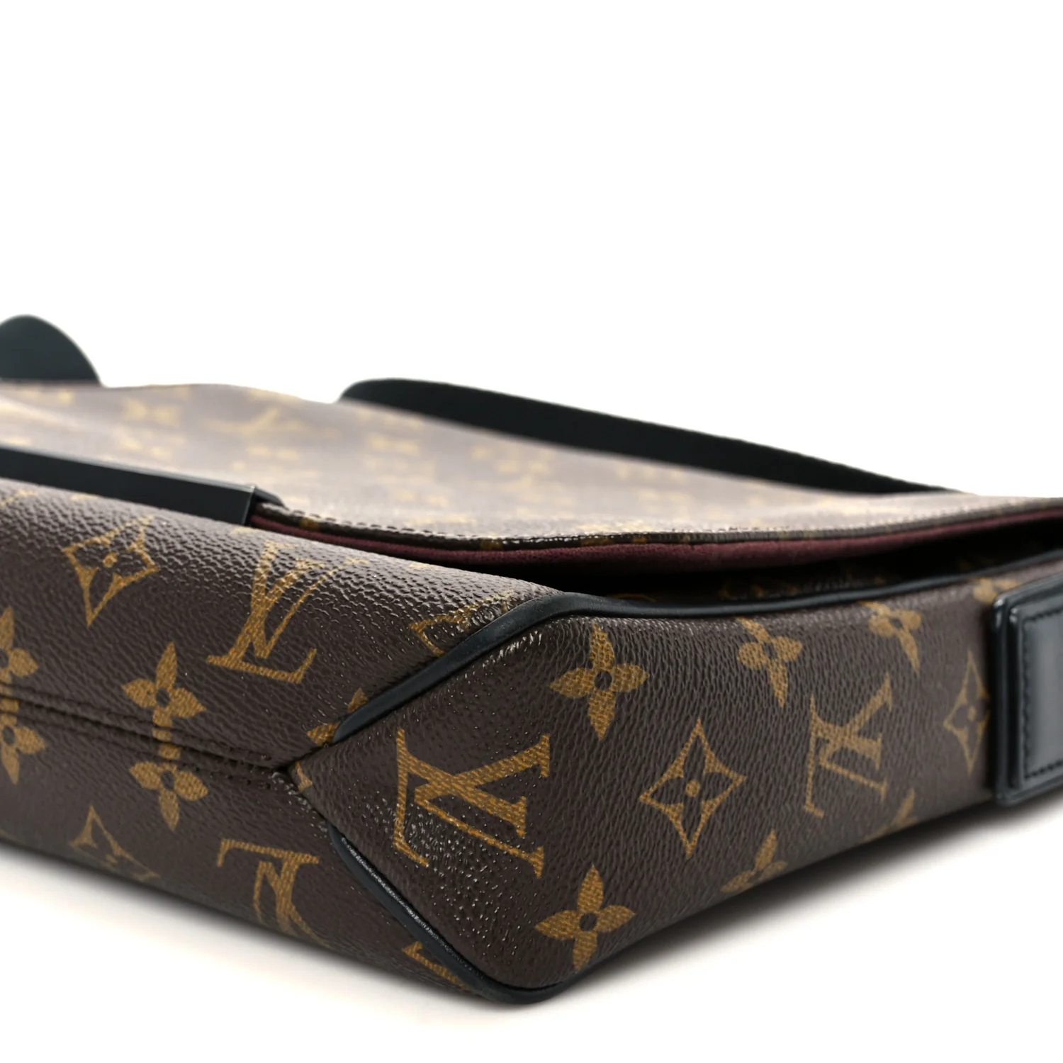 Monogram Macassar District PM - Image 11