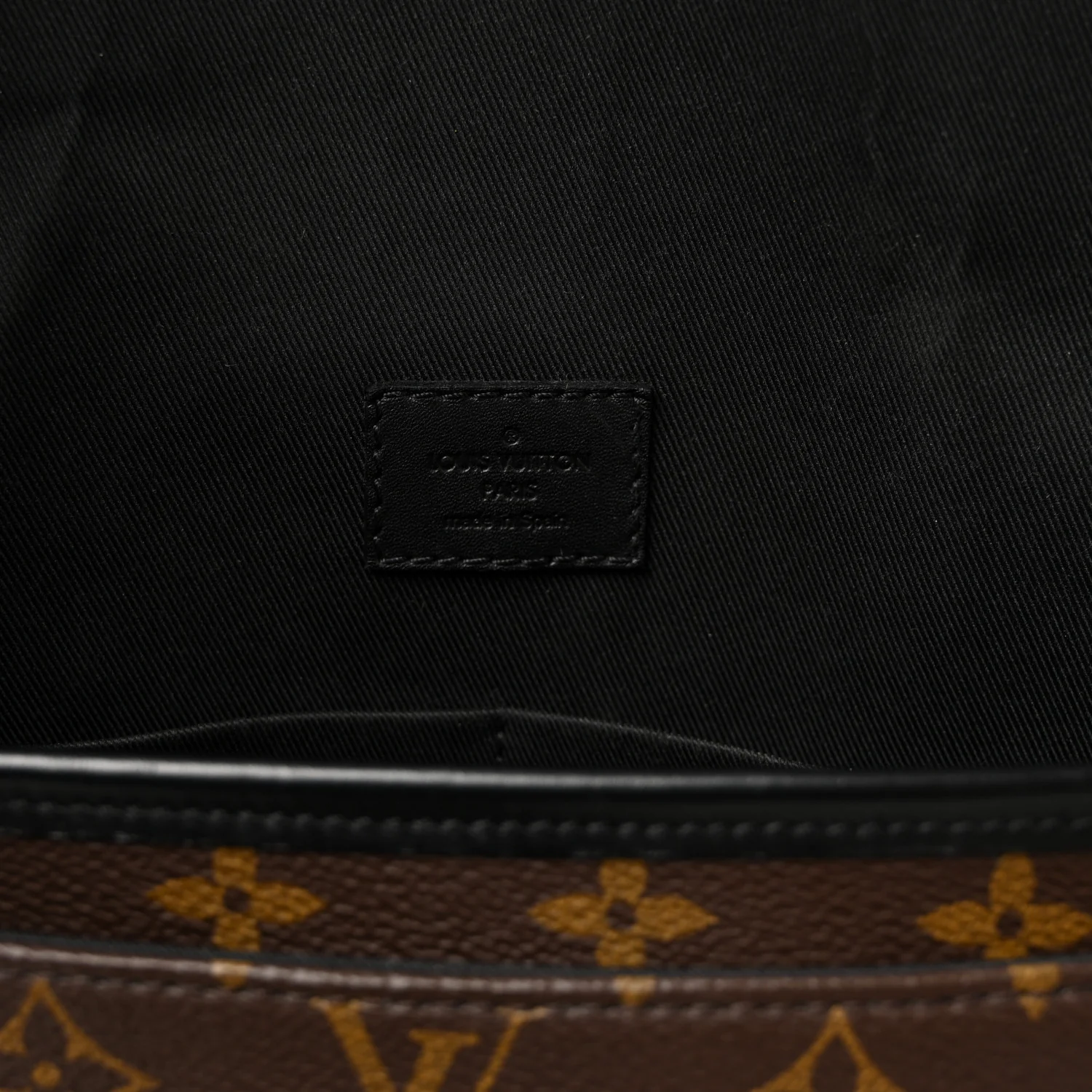 Monogram Macassar Magnetic Messenger - Image 6