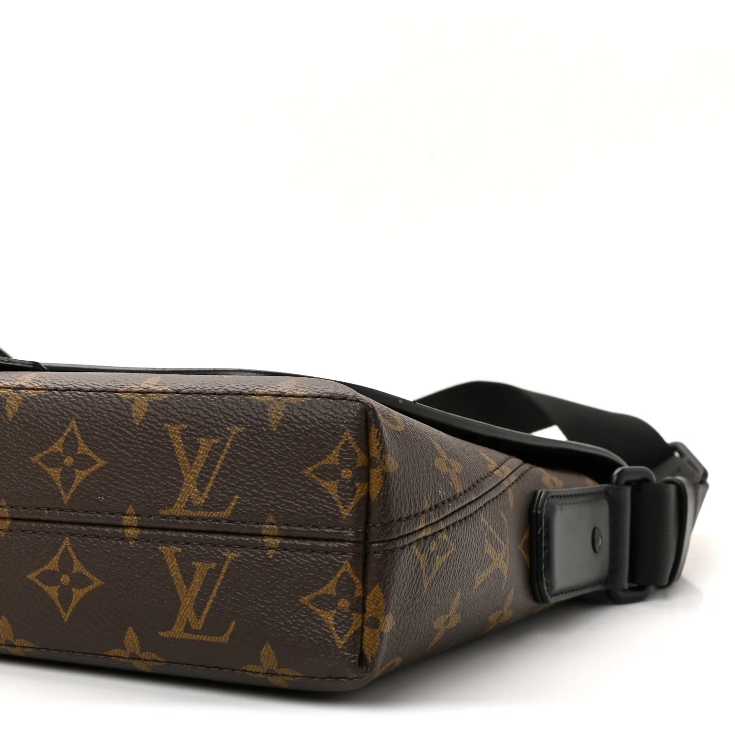 Monogram Macassar Magnetic Messenger - Image 9