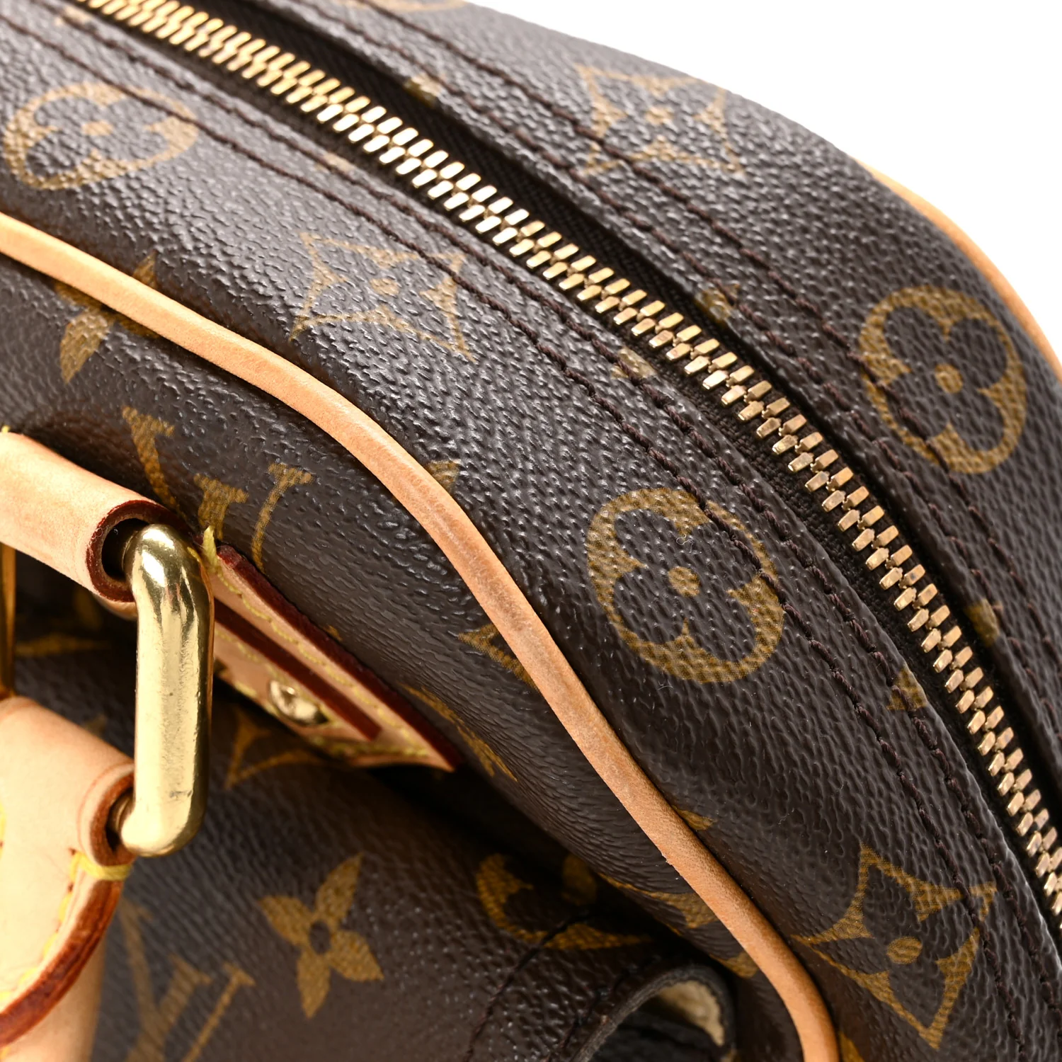 Monogram Manhattan PM - Image 14
