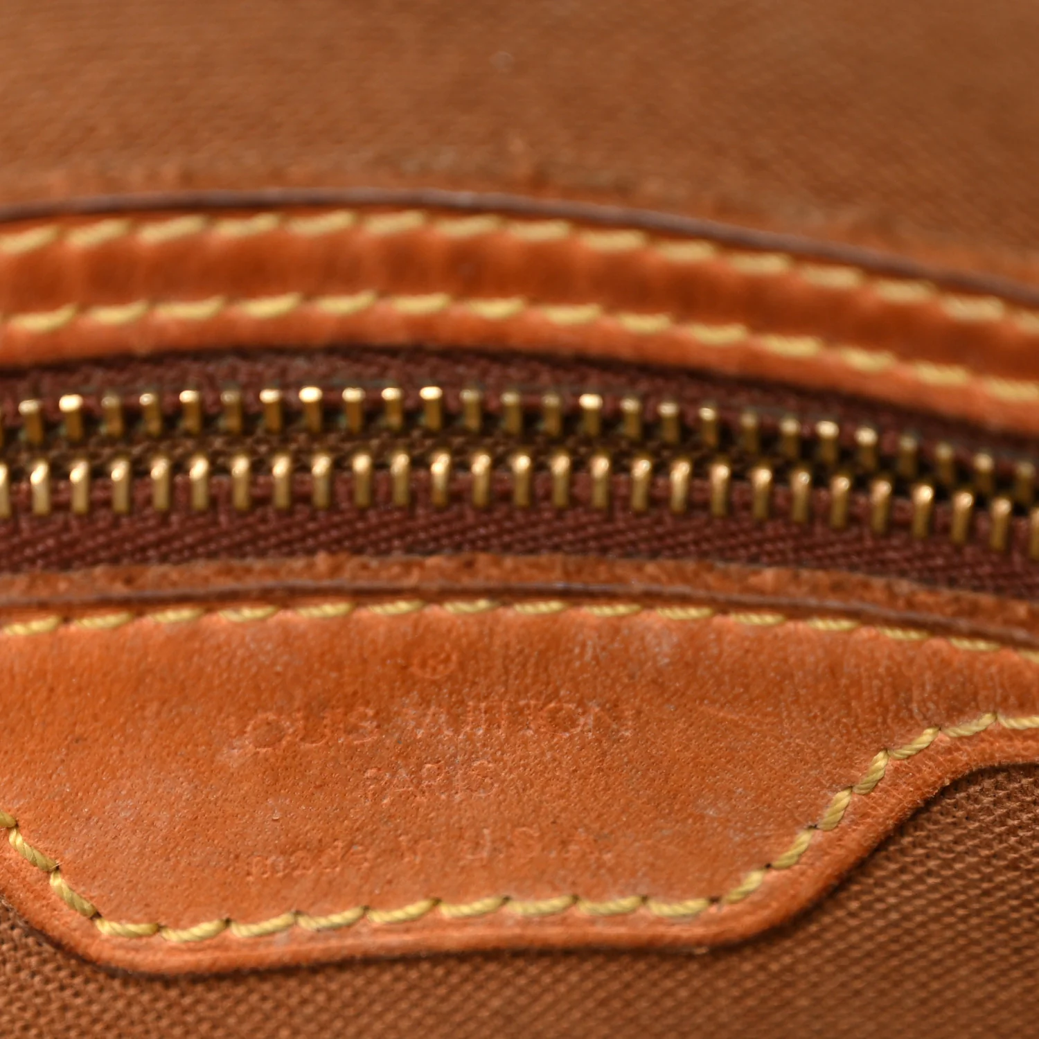Monogram Mini Looping - Image 6