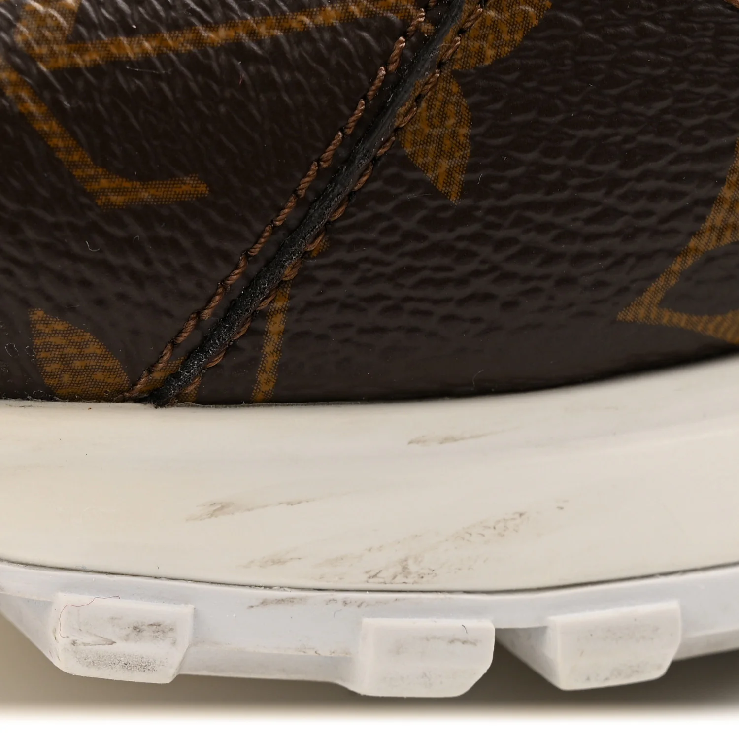 Monogram Mix Mens Run Away Sneakers 10 Ebene - Image 10